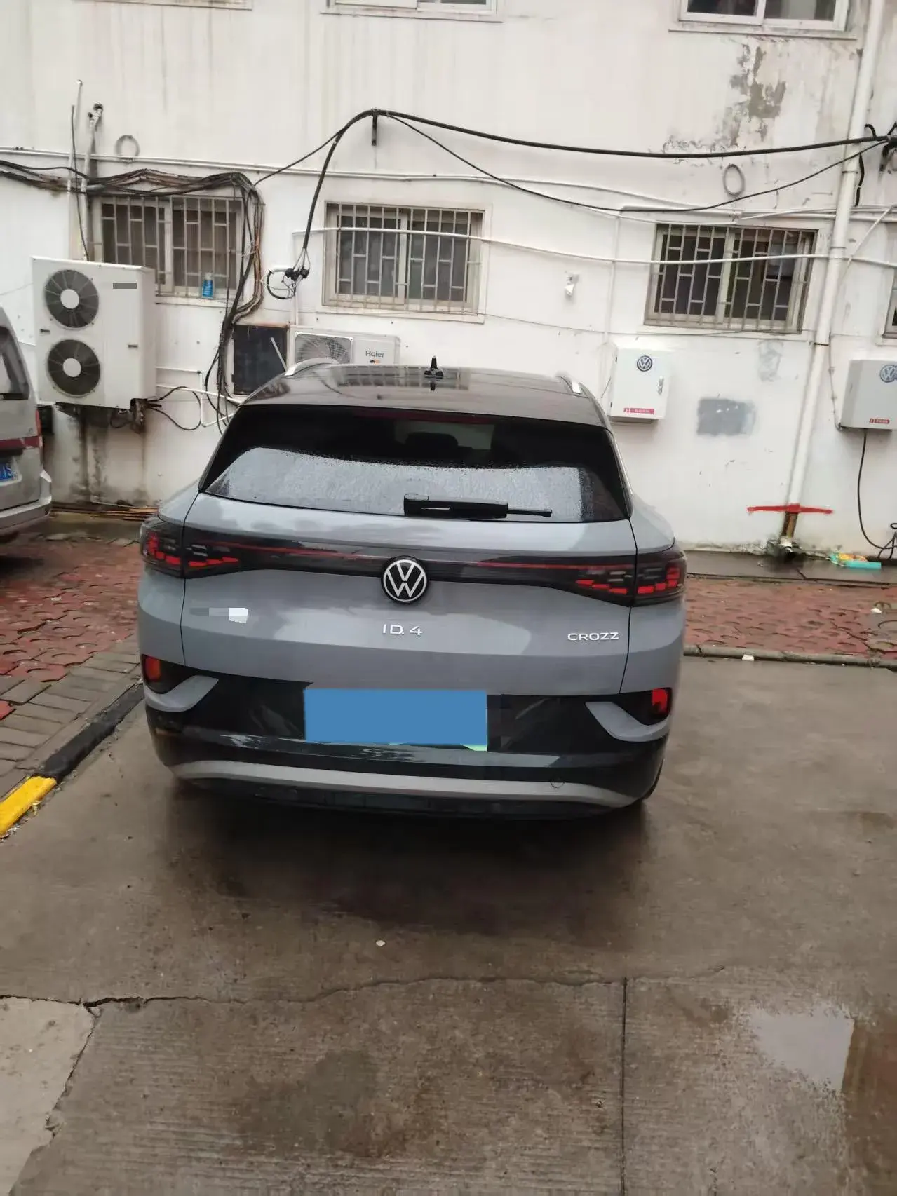 2021 VOLKSWAGEN ID.4 thumbnail 4