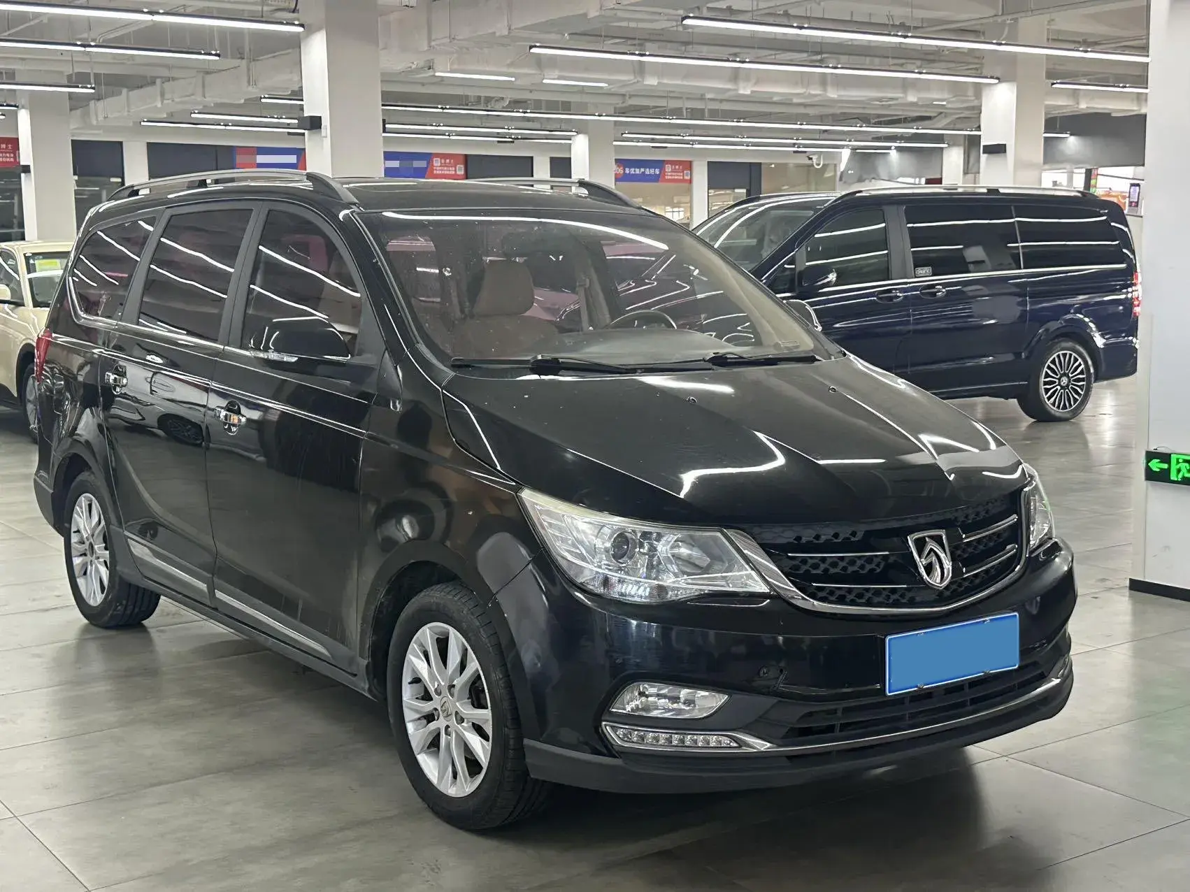 2016 BAOJUN 730 thumbnail 3