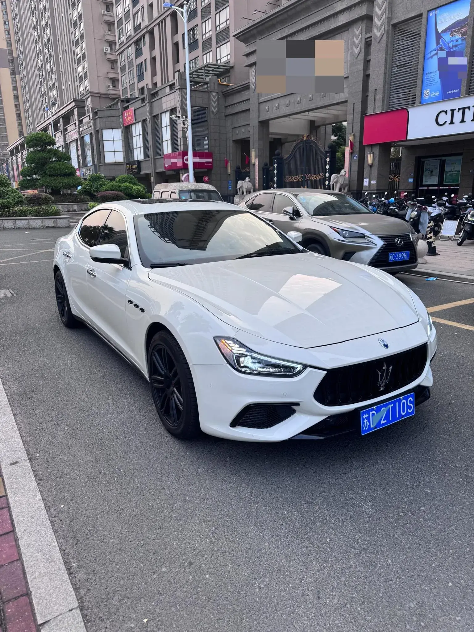 2019 MASERATI GHIBLI thumbnail 3