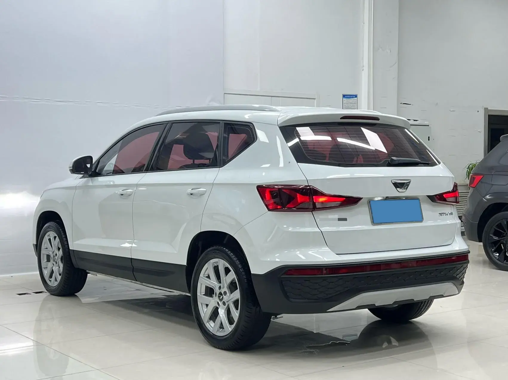 2022 JETTA VS5 thumbnail 4