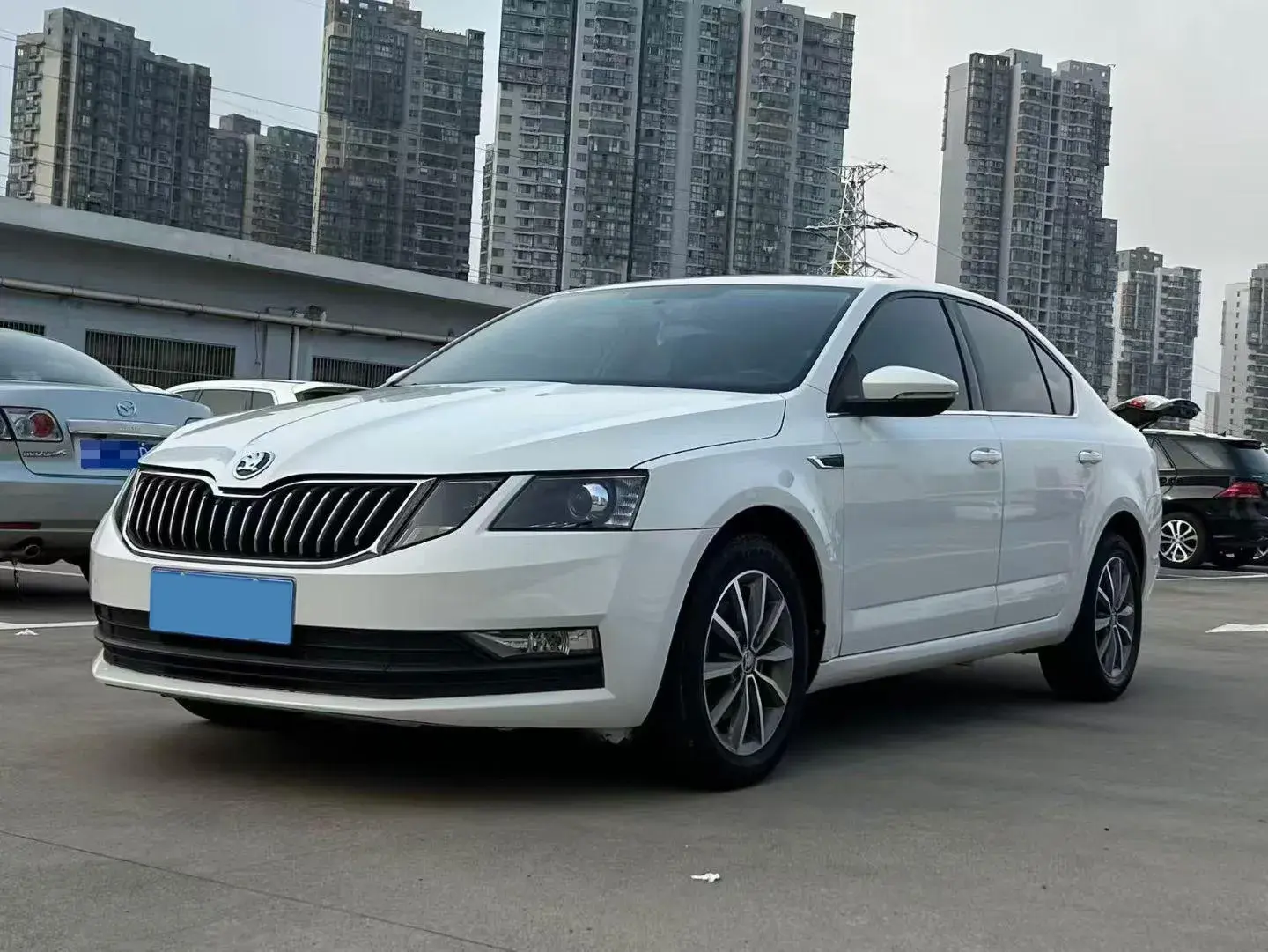 2018 SKODA OCTAVIA view 1