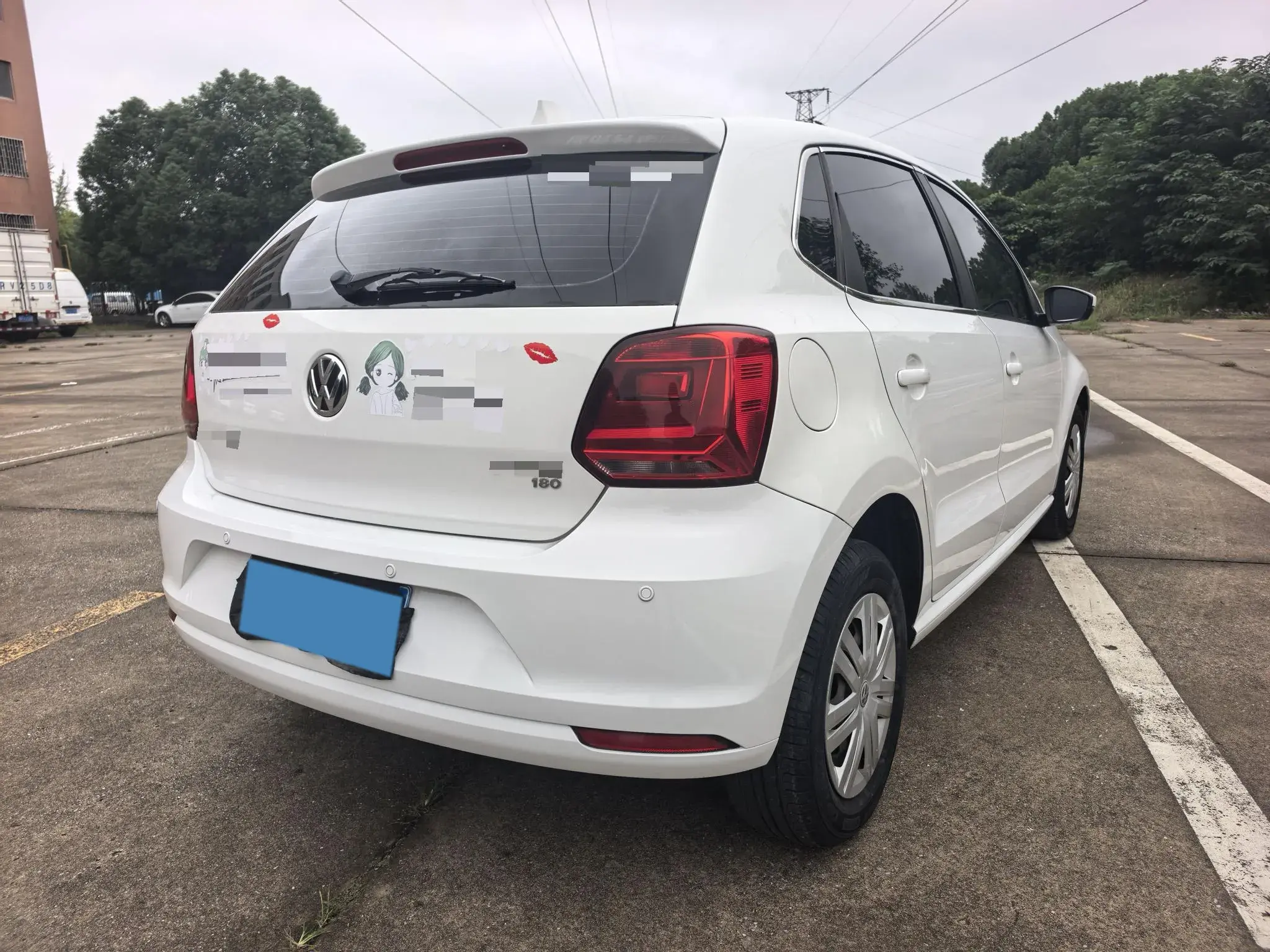 2018 VOLKSWAGEN POLO thumbnail 3