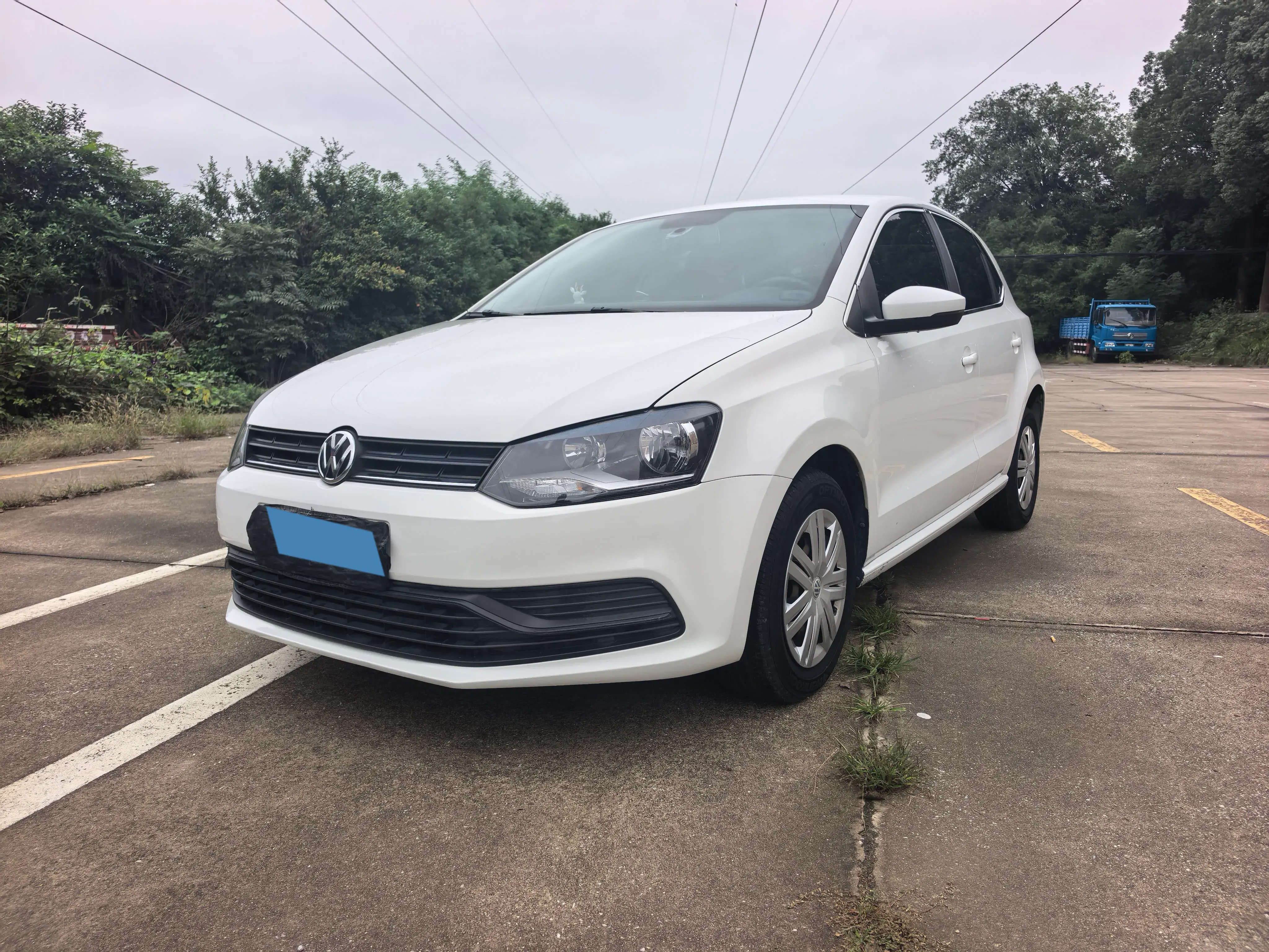 2018 VOLKSWAGEN POLO view 1