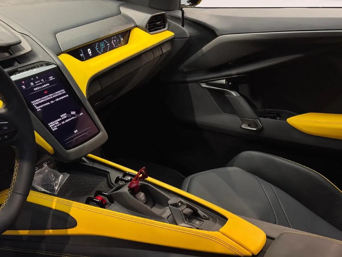 2023 Lamborghini Revuelto 6.5L 826HP V12 8DCT PHEV 3.8KWH,autocango,china used car exporter,china ev exporter,chinese used car exporter,chinese used ev exporter