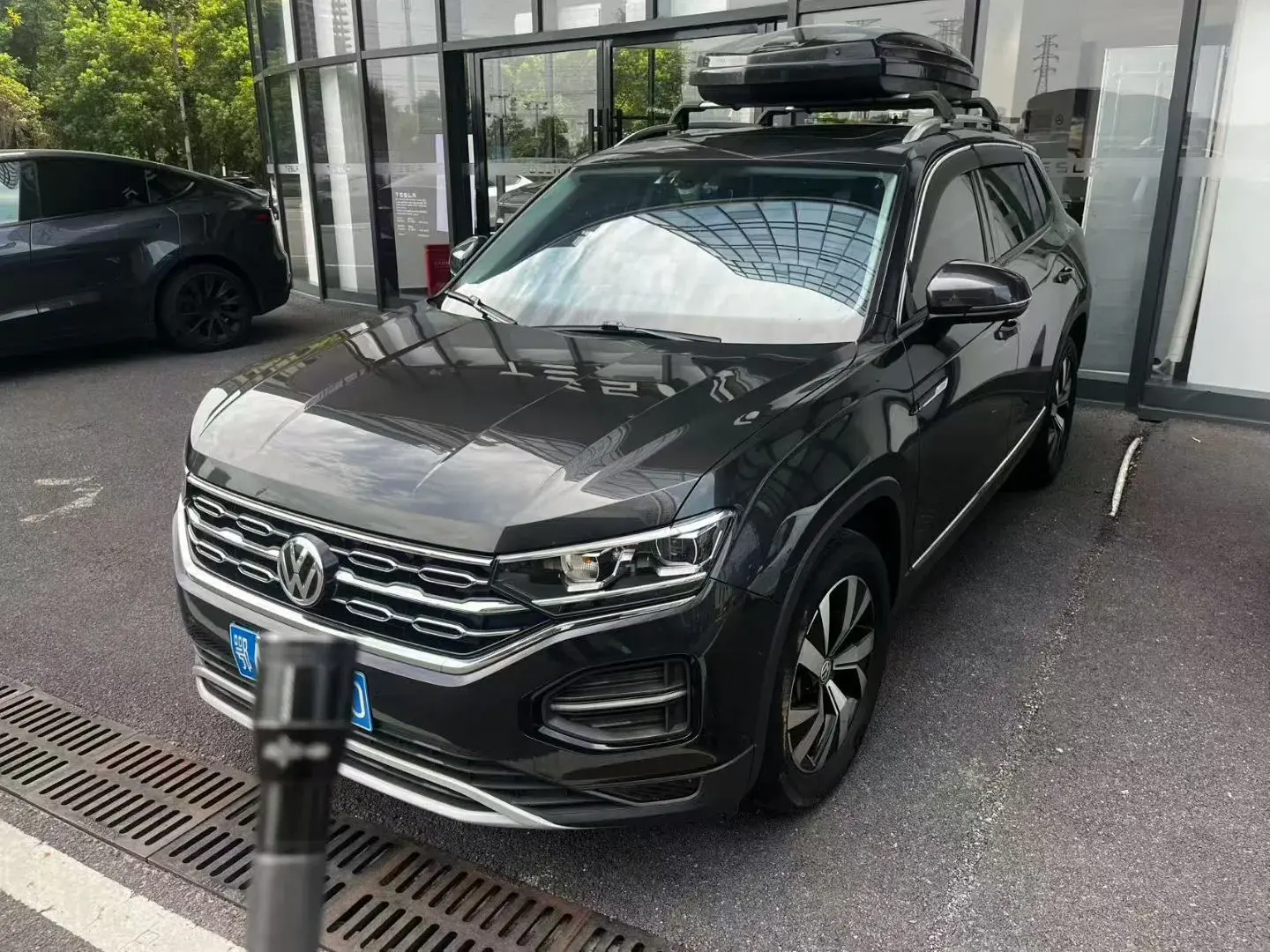 2022 VOLKSWAGEN TAYRON view 1