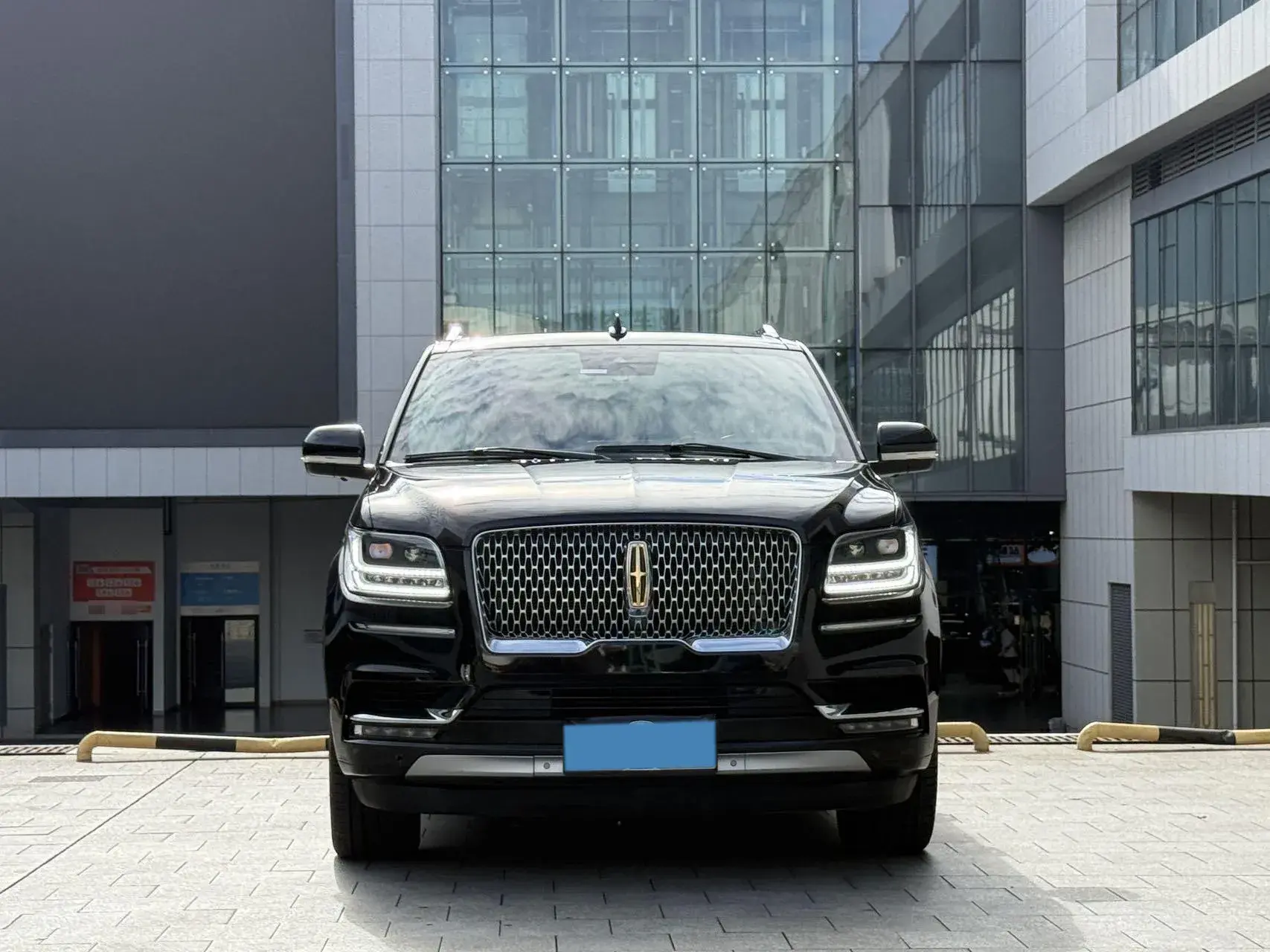 2020 LINCOLN NAVIGATOR thumbnail 2