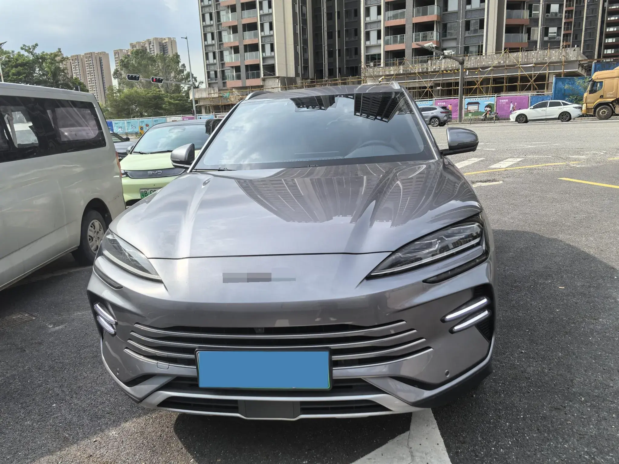 2024 BYD SONG thumbnail 4