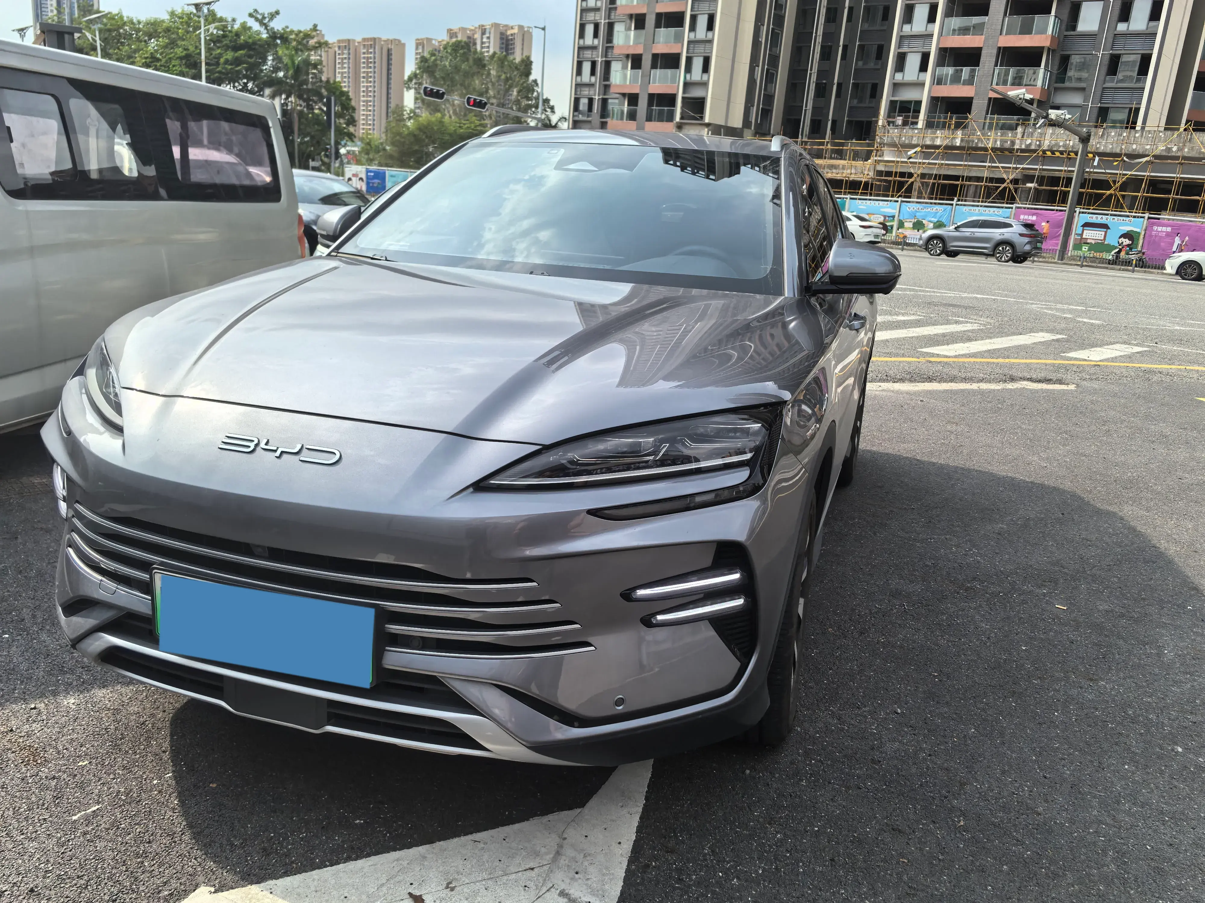 2024 BYD SONG view 1