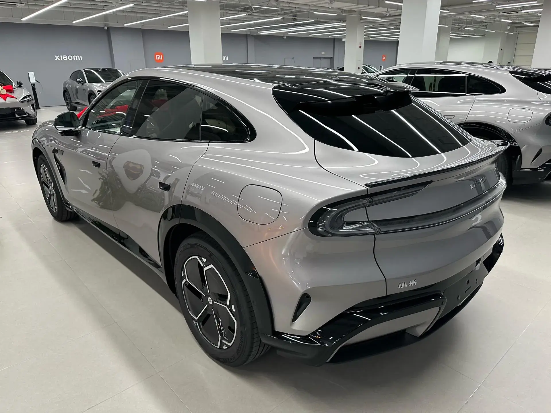 2025 MI YU7 thumbnail 3