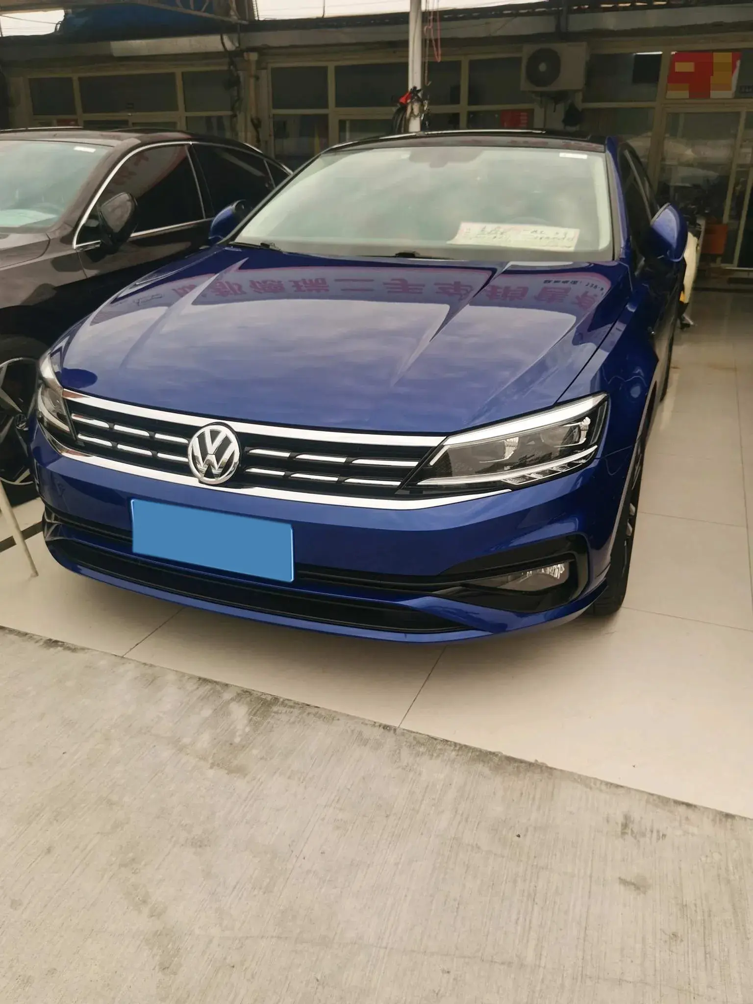 2021 VOLKSWAGEN LAMANDO view 1