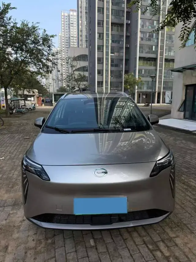 2024 AION Y thumbnail 2