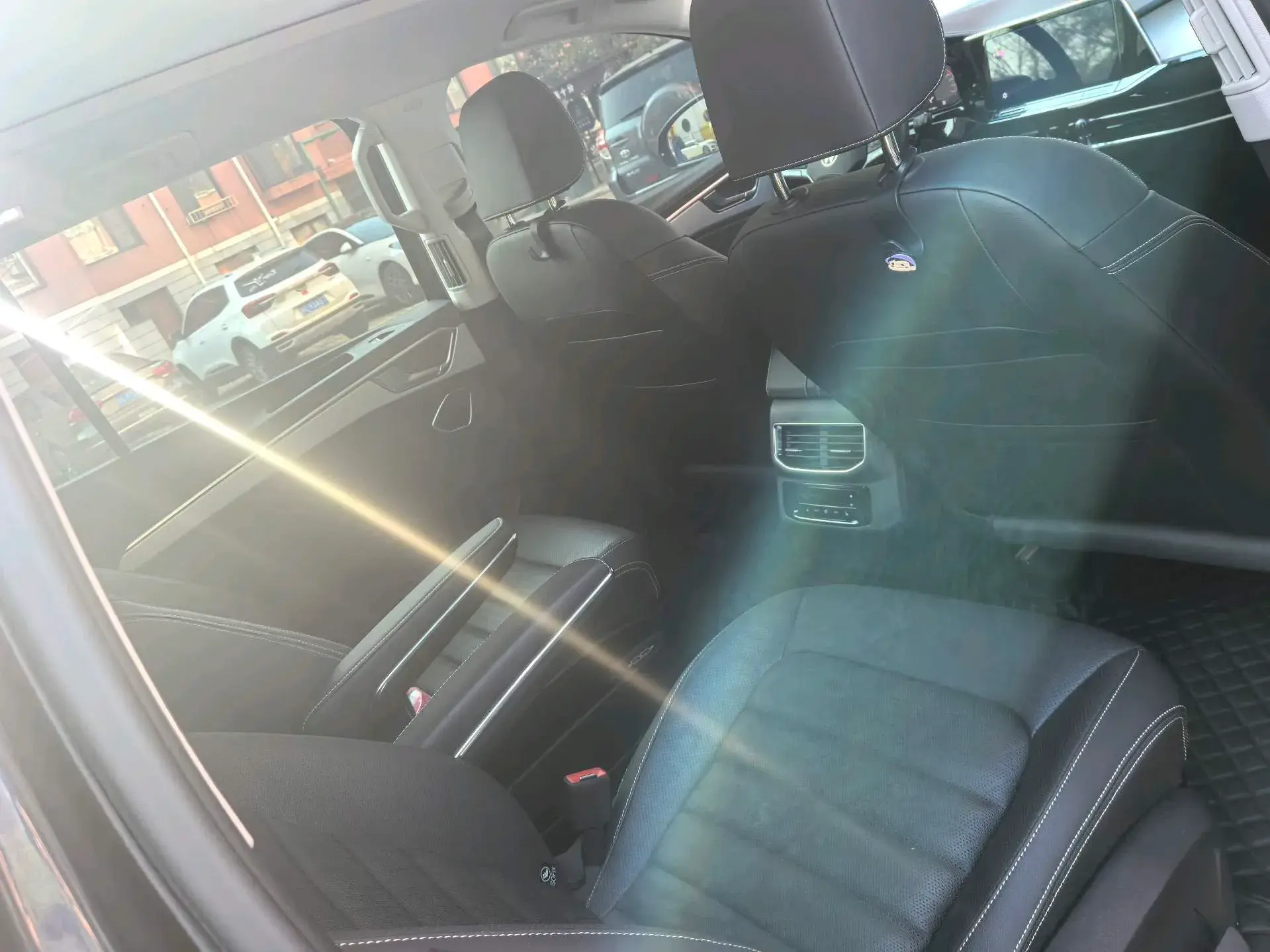 2021 VOLKSWAGEN TALAGON thumbnail 4