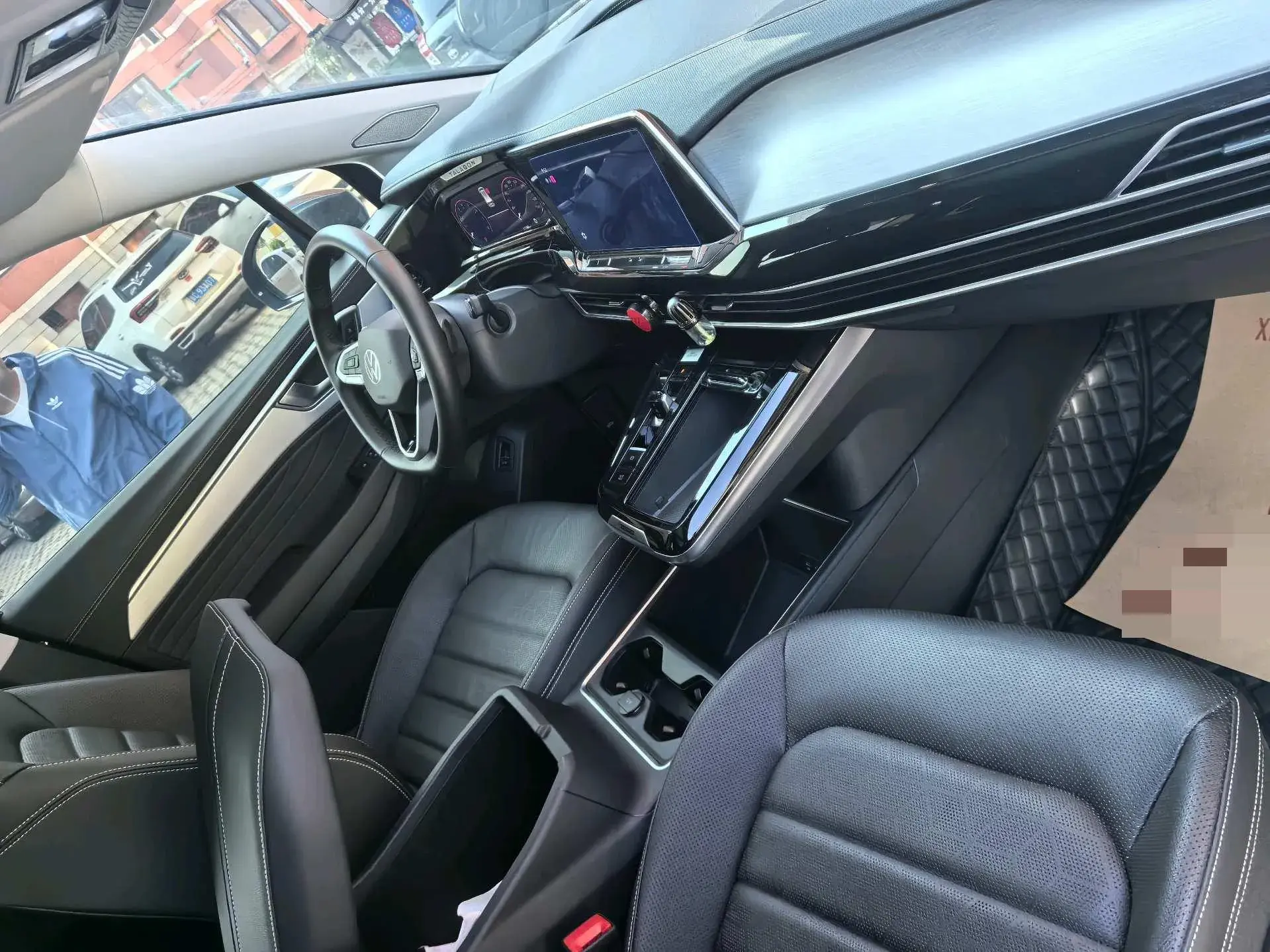 2021 VOLKSWAGEN TALAGON thumbnail 3