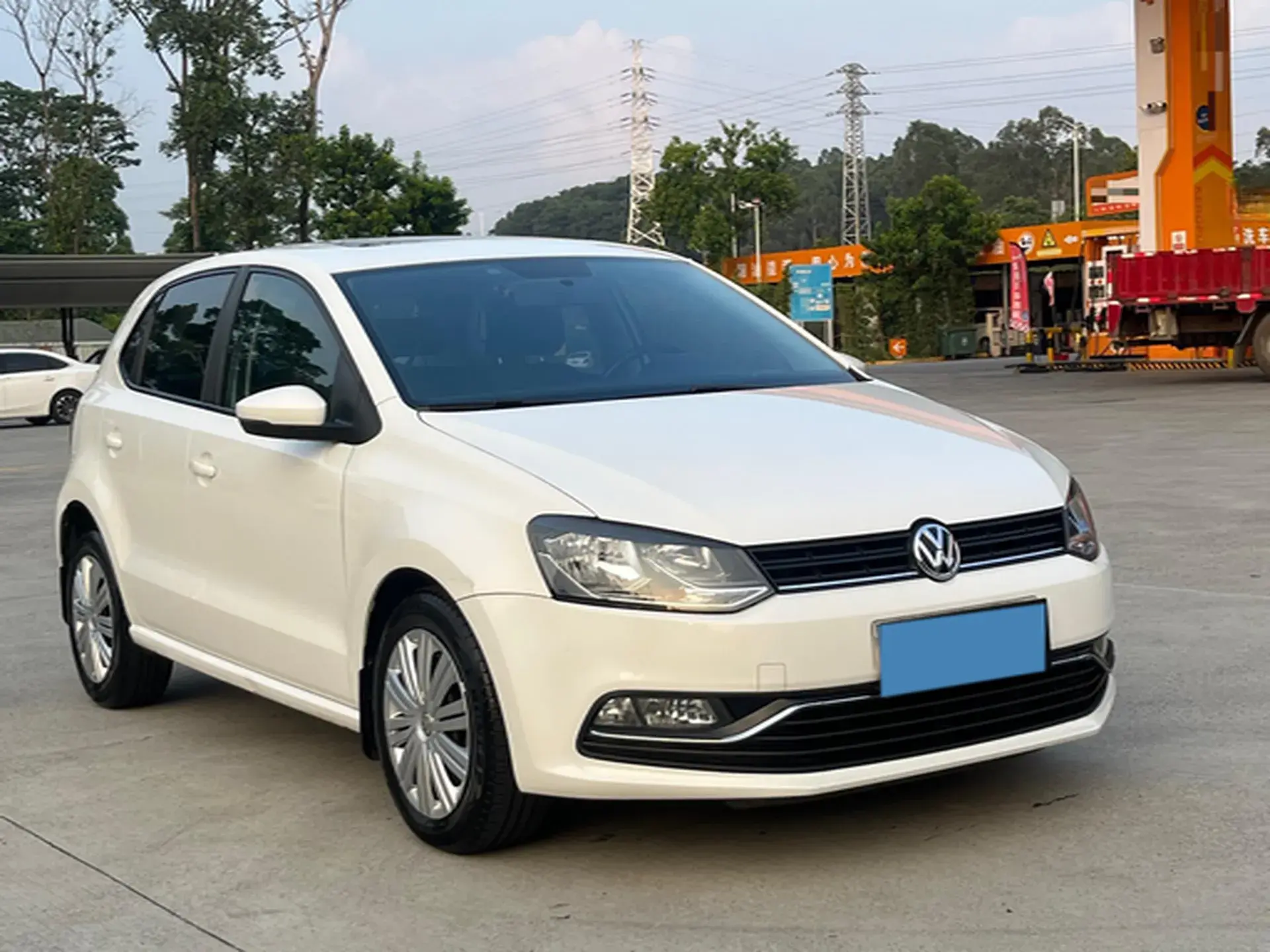 2018 VOLKSWAGEN POLO thumbnail 3