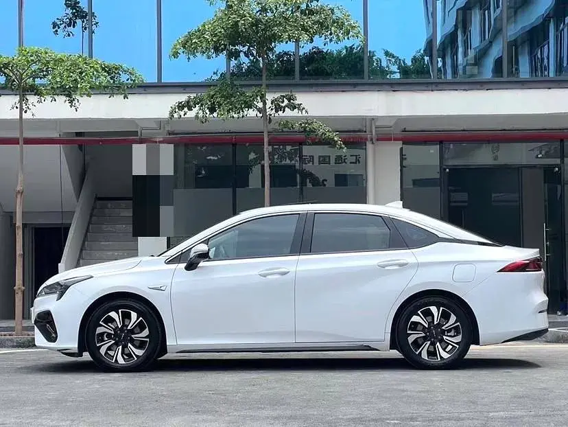 2020 AION S thumbnail 3