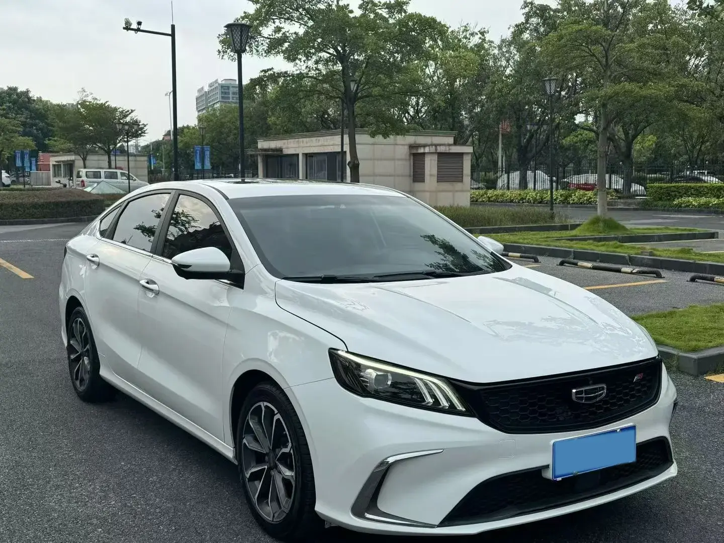 2020 GEELY BINRAY thumbnail 3