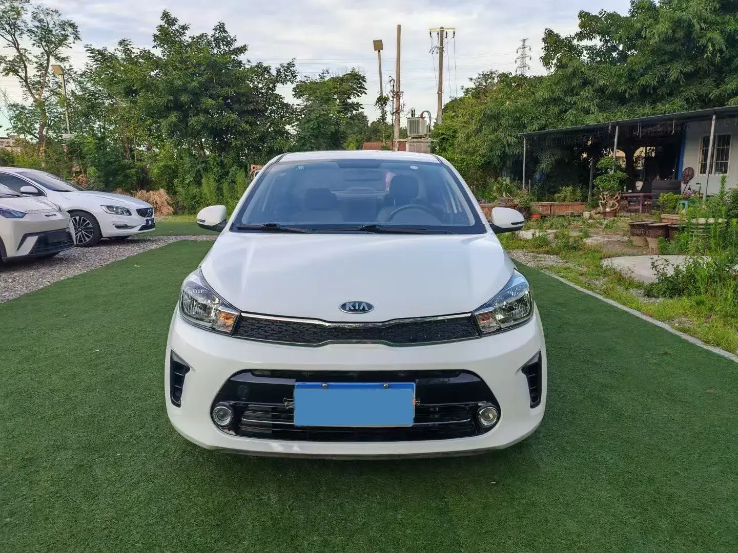 2017 KIA PEGAS thumbnail 2