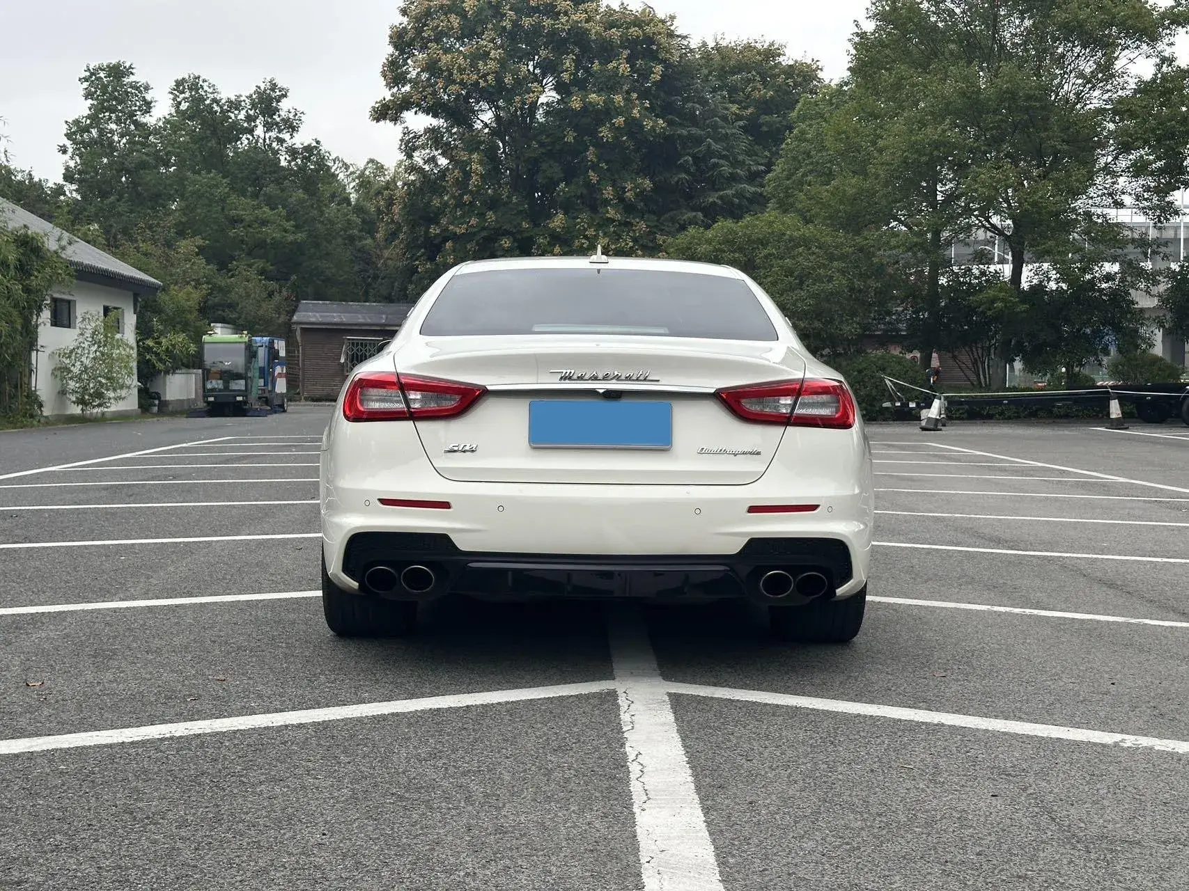 2017 MASERATI QUATTROPORTE thumbnail 4