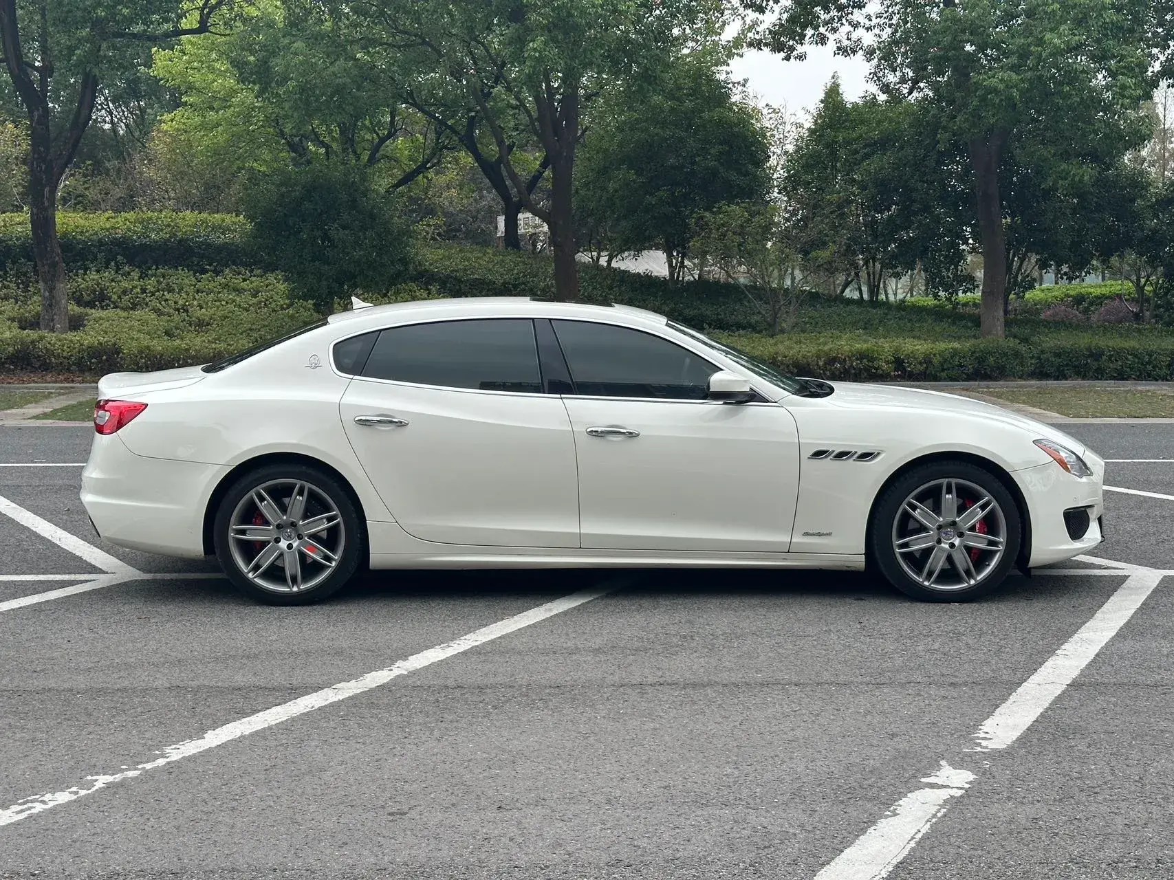 2017 MASERATI QUATTROPORTE thumbnail 3