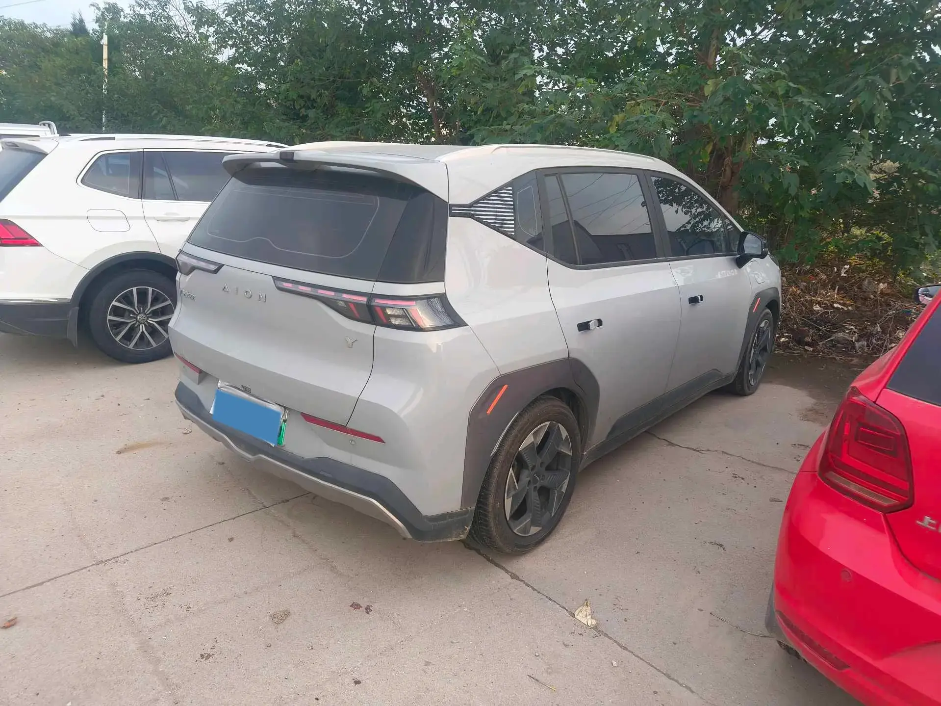 2022 AION Y thumbnail 4