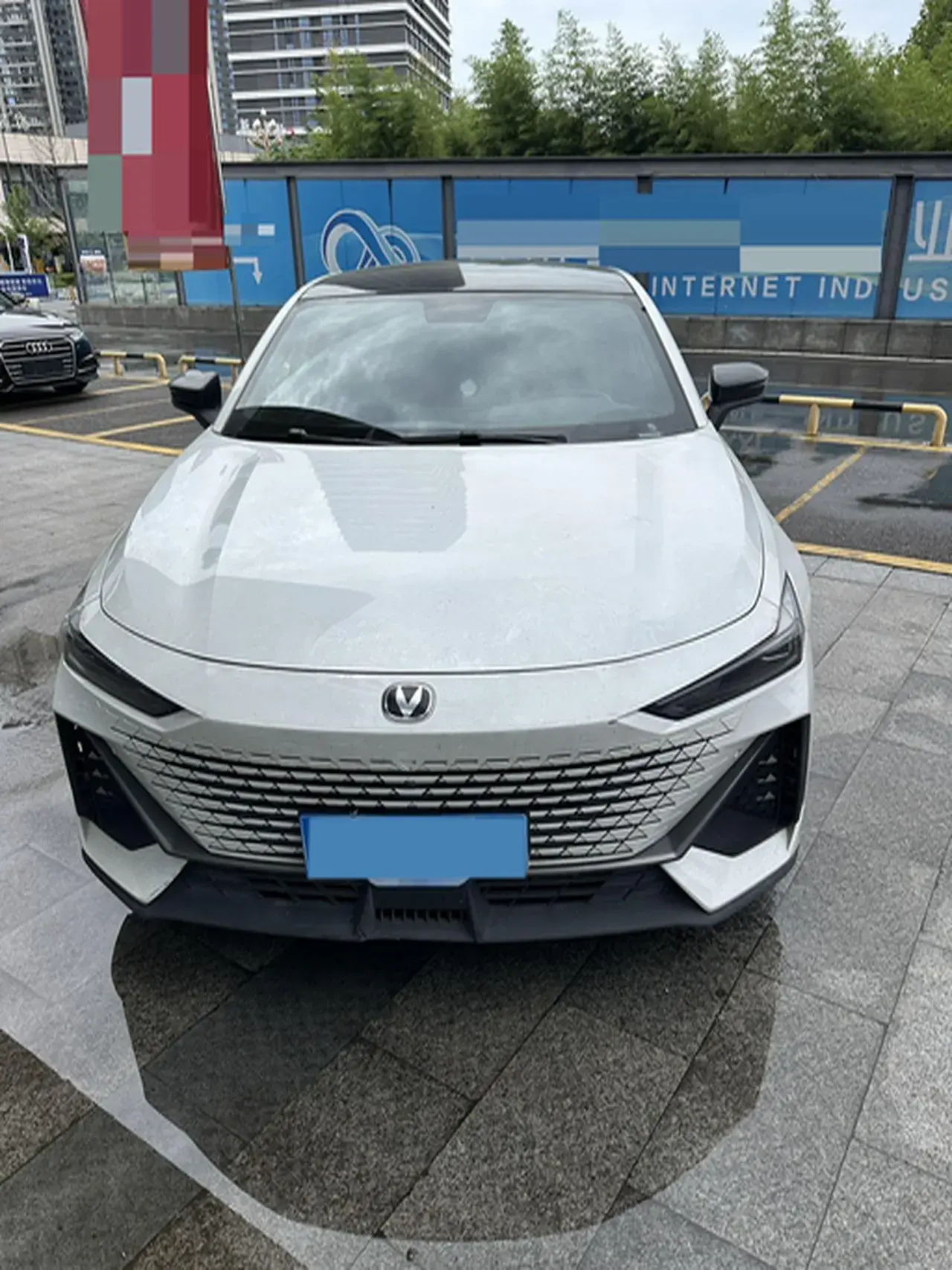 2022 CHANGAN UNI-V thumbnail 2