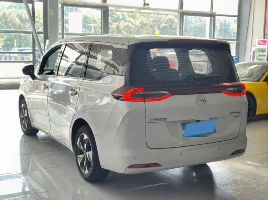 2023 GAC TRUMPCHI thumbnail 3