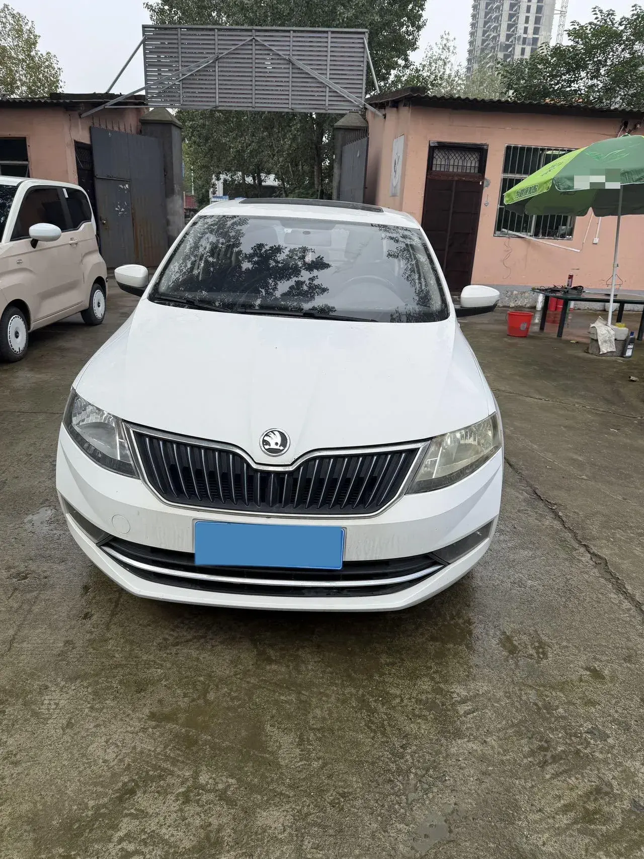 2018 SKODA RAPID thumbnail 2