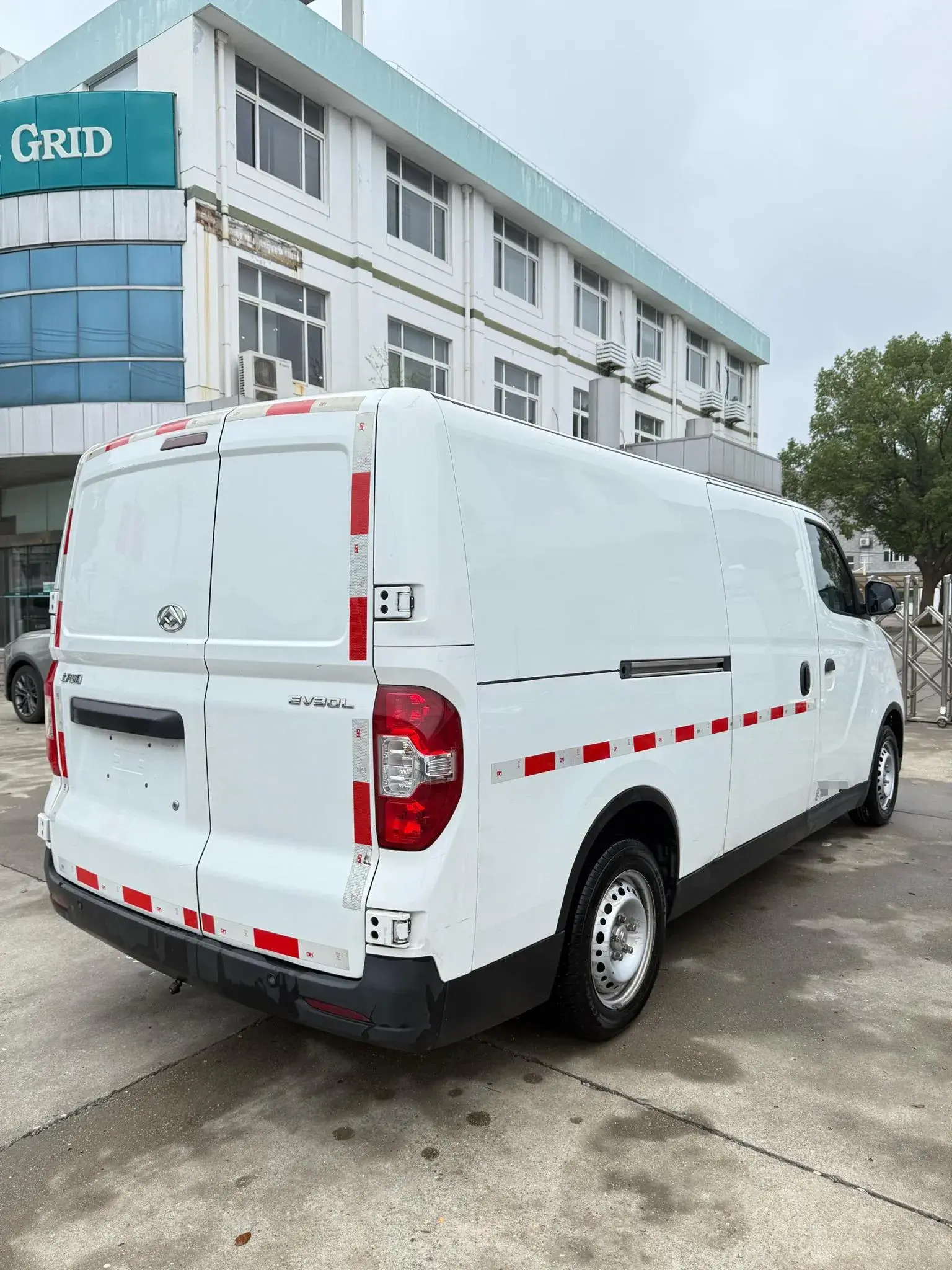 2021 MAXUS EV30 thumbnail 4