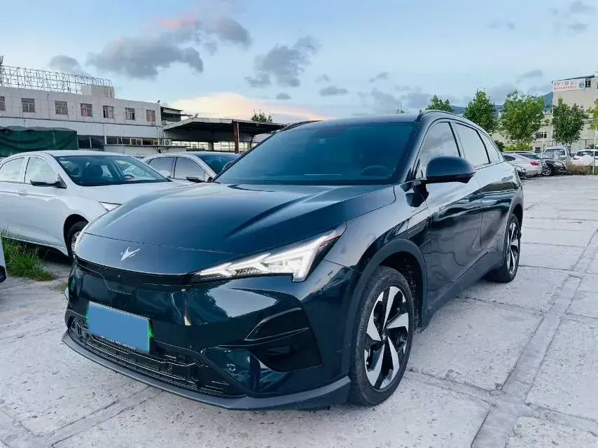 2025 ARCFOX ΑT5 view 1