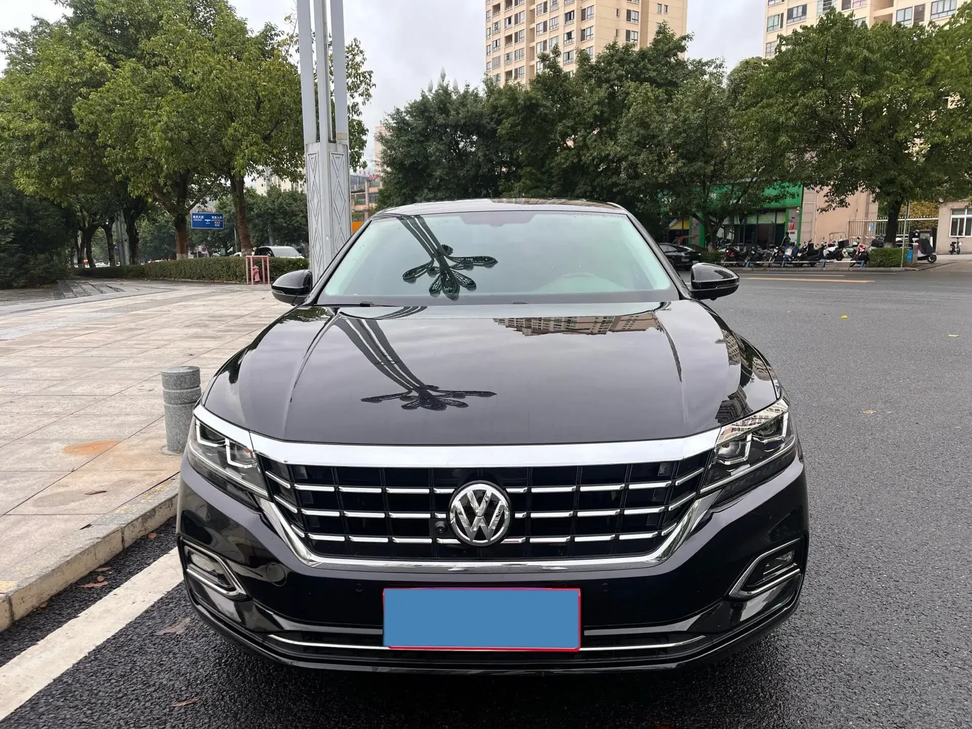 2019 VOLKSWAGEN PASSAT thumbnail 2