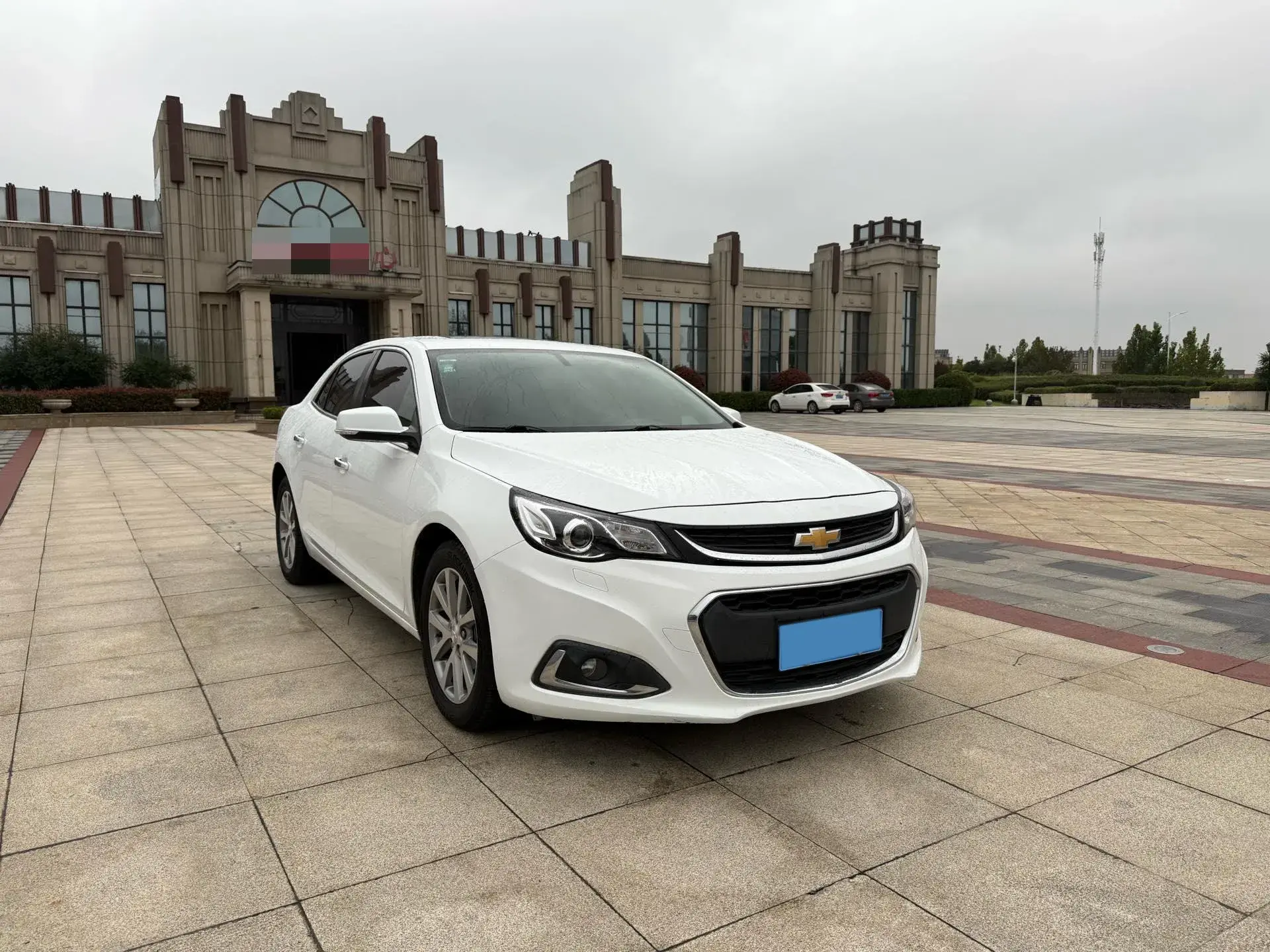 2018 CHEVROLET MALIBU thumbnail 3