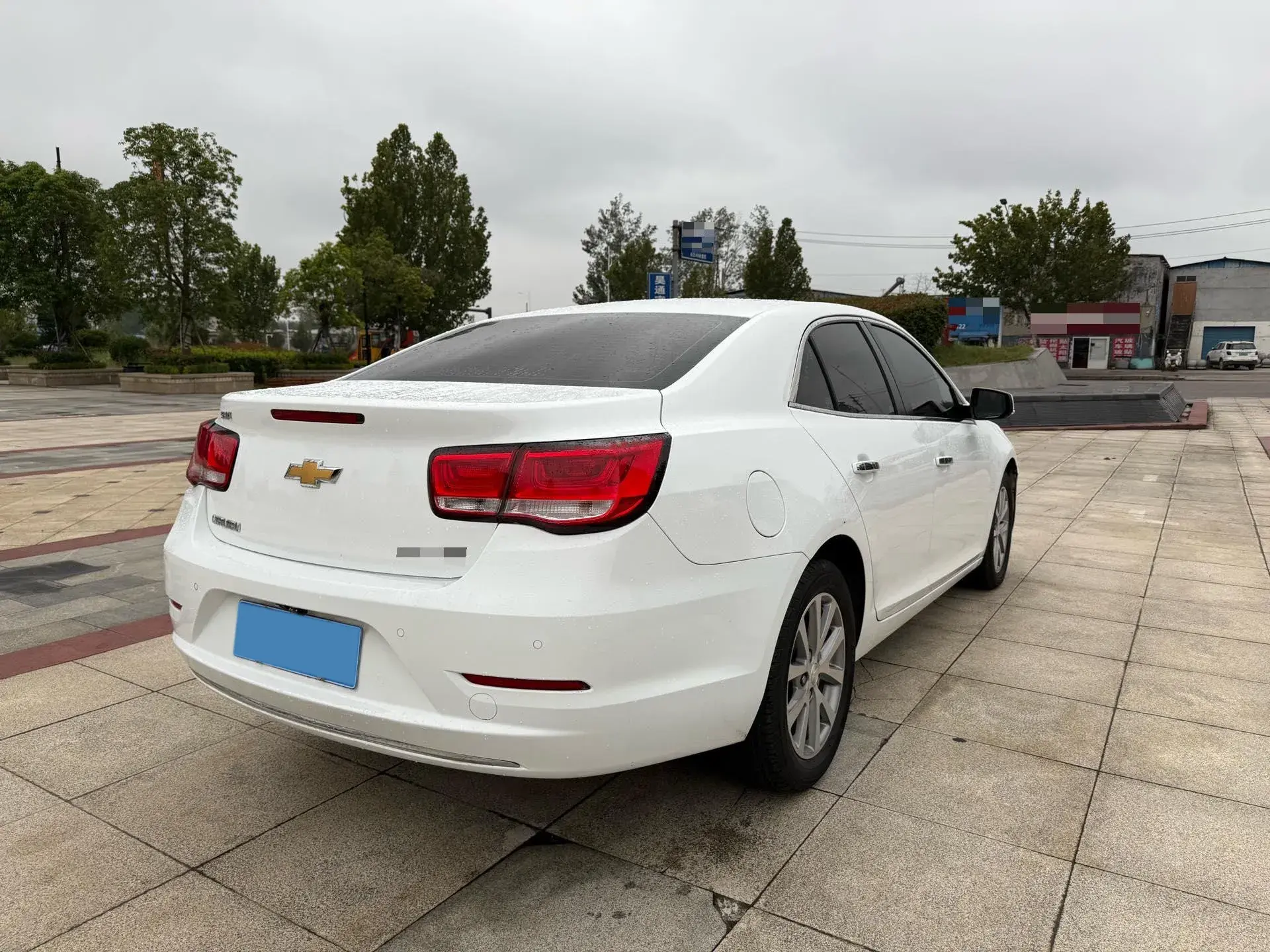 2018 CHEVROLET MALIBU thumbnail 4