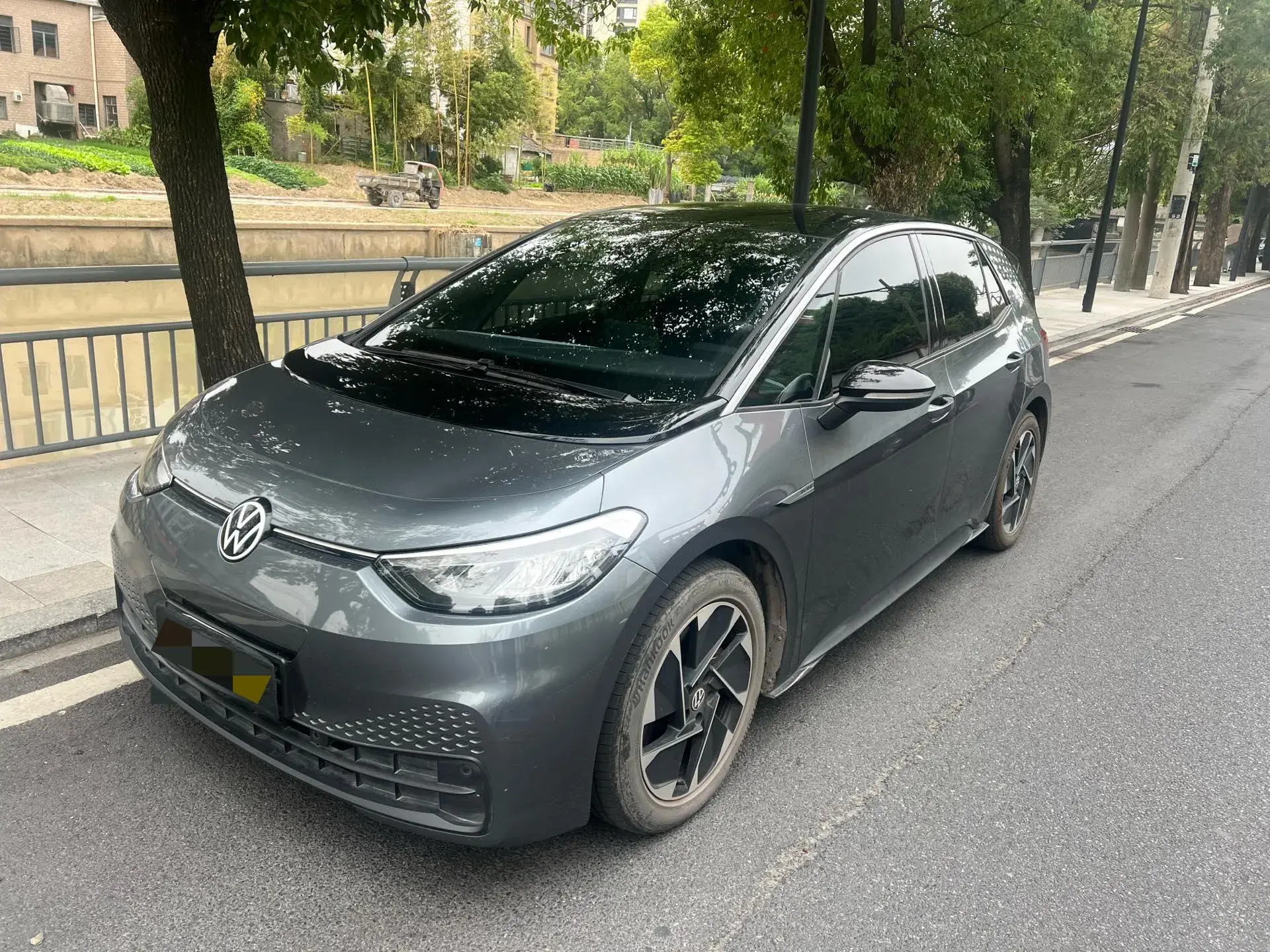 2023 VOLKSWAGEN ID.3 view 1