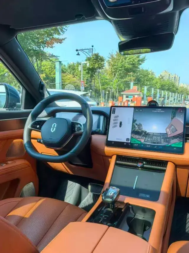 2024 AITO AITO thumbnail 3