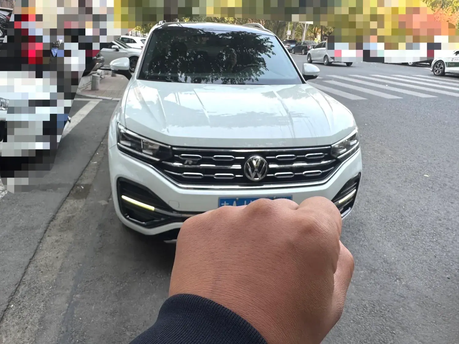 2019 VOLKSWAGEN TAYRON thumbnail 2