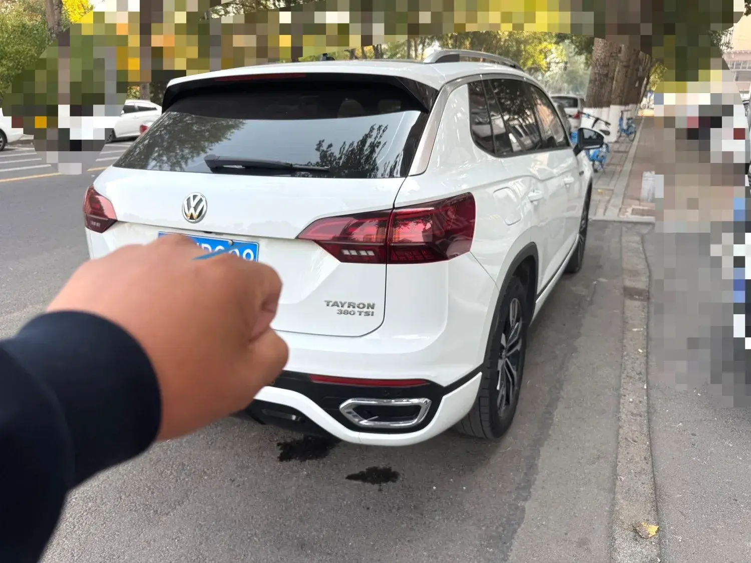 2019 VOLKSWAGEN TAYRON thumbnail 4