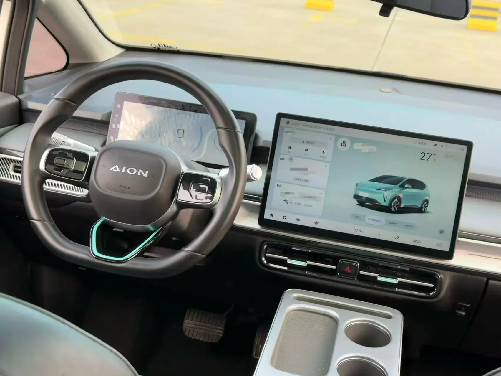 2023 AION Y thumbnail 4