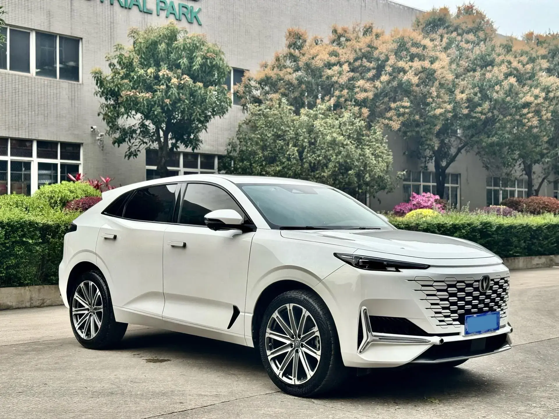 2021 CHANGAN UNI-K thumbnail 3