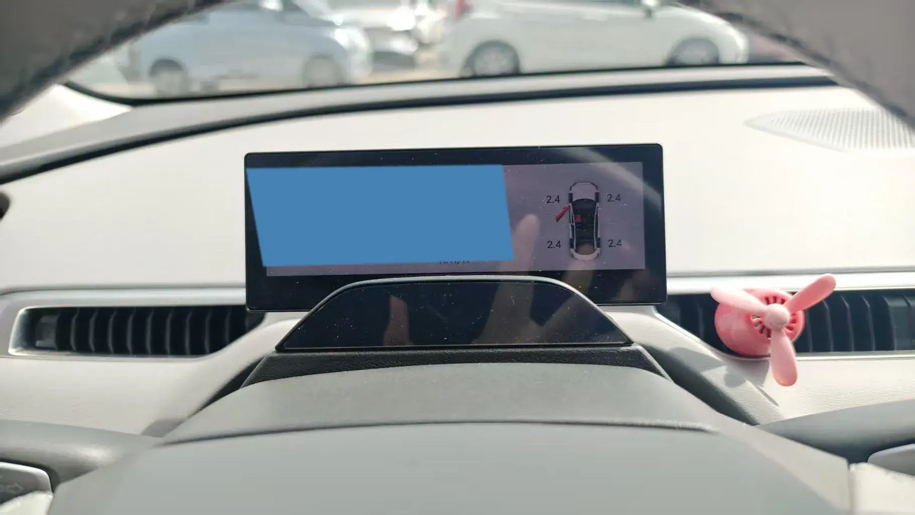 2024 XPENG MONA thumbnail 4