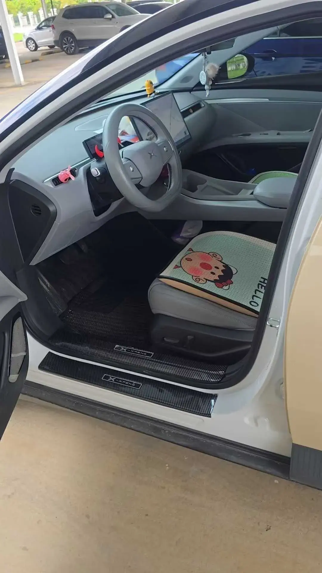 2024 XPENG MONA thumbnail 2