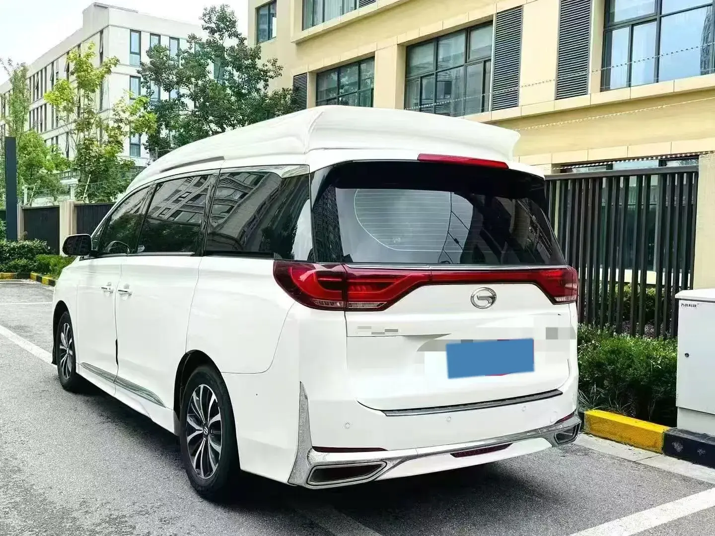 2023 GAC TRUMPCHI thumbnail 2