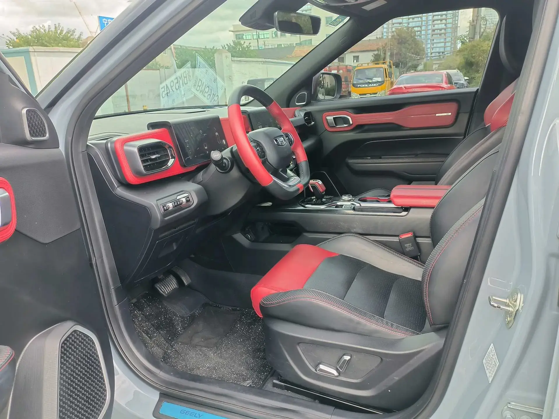 2020 GEELY ICON thumbnail 4