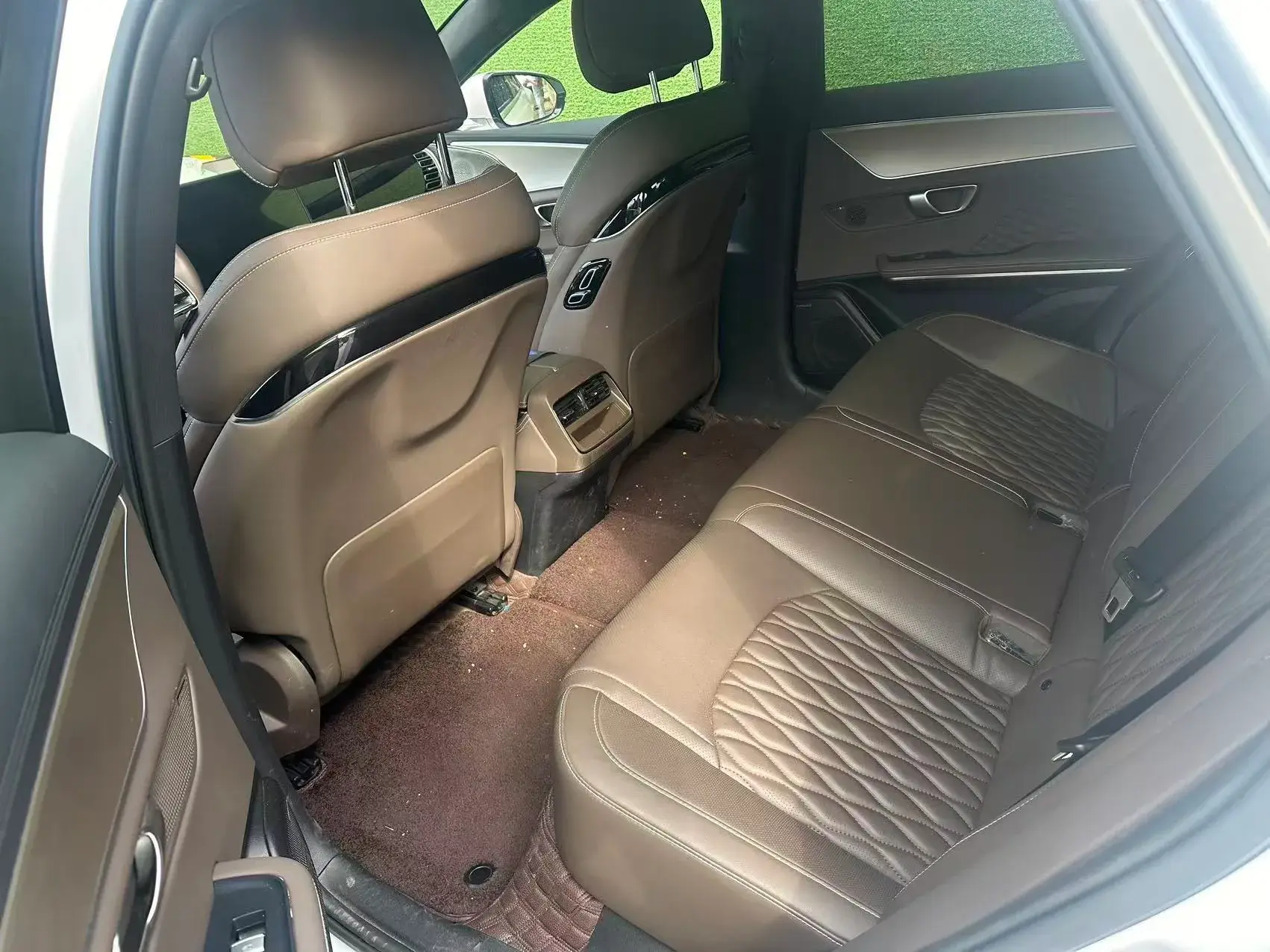 2023 BYD HAN thumbnail 4