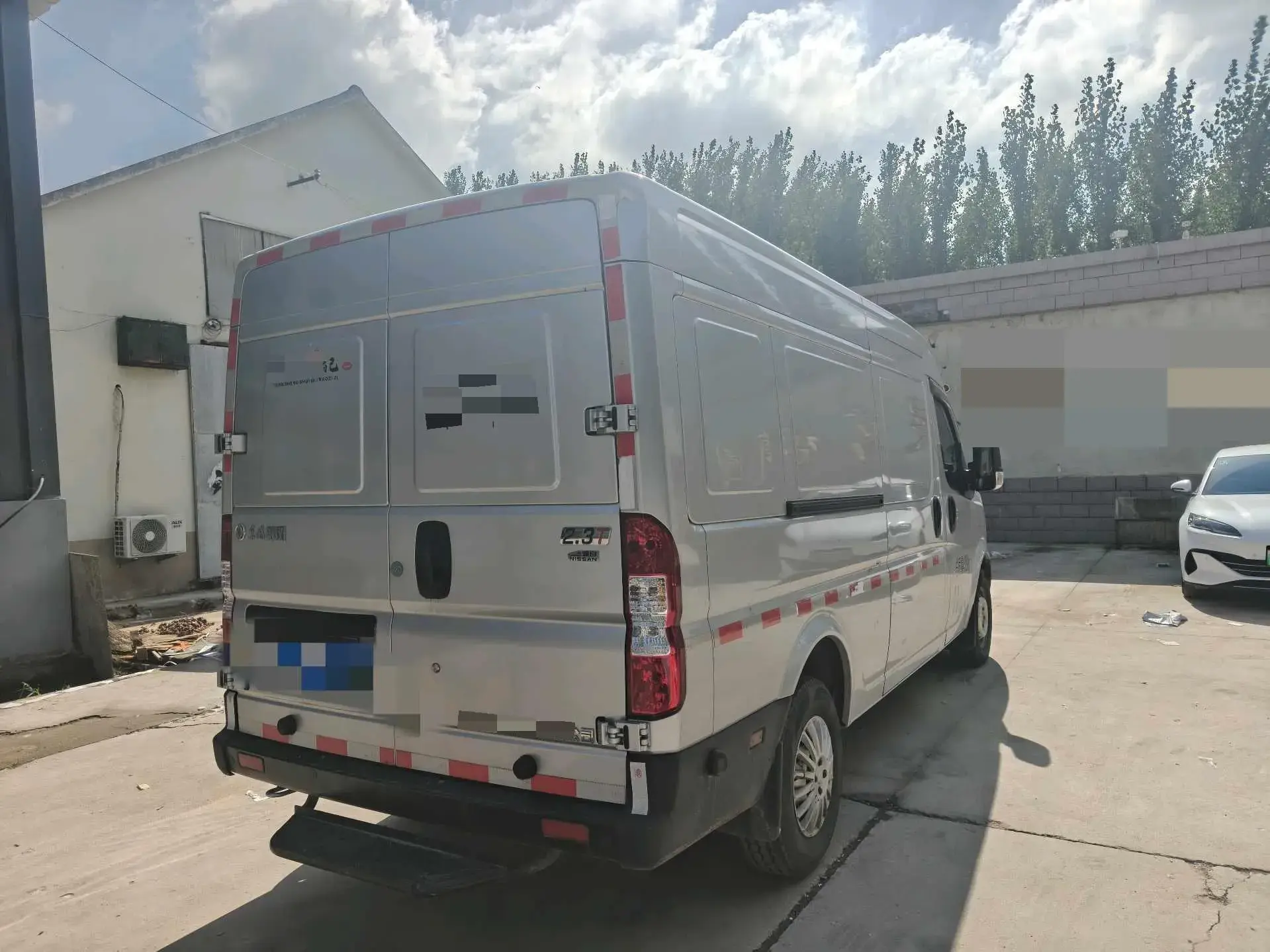 2023 DONGFENG DFAC thumbnail 4