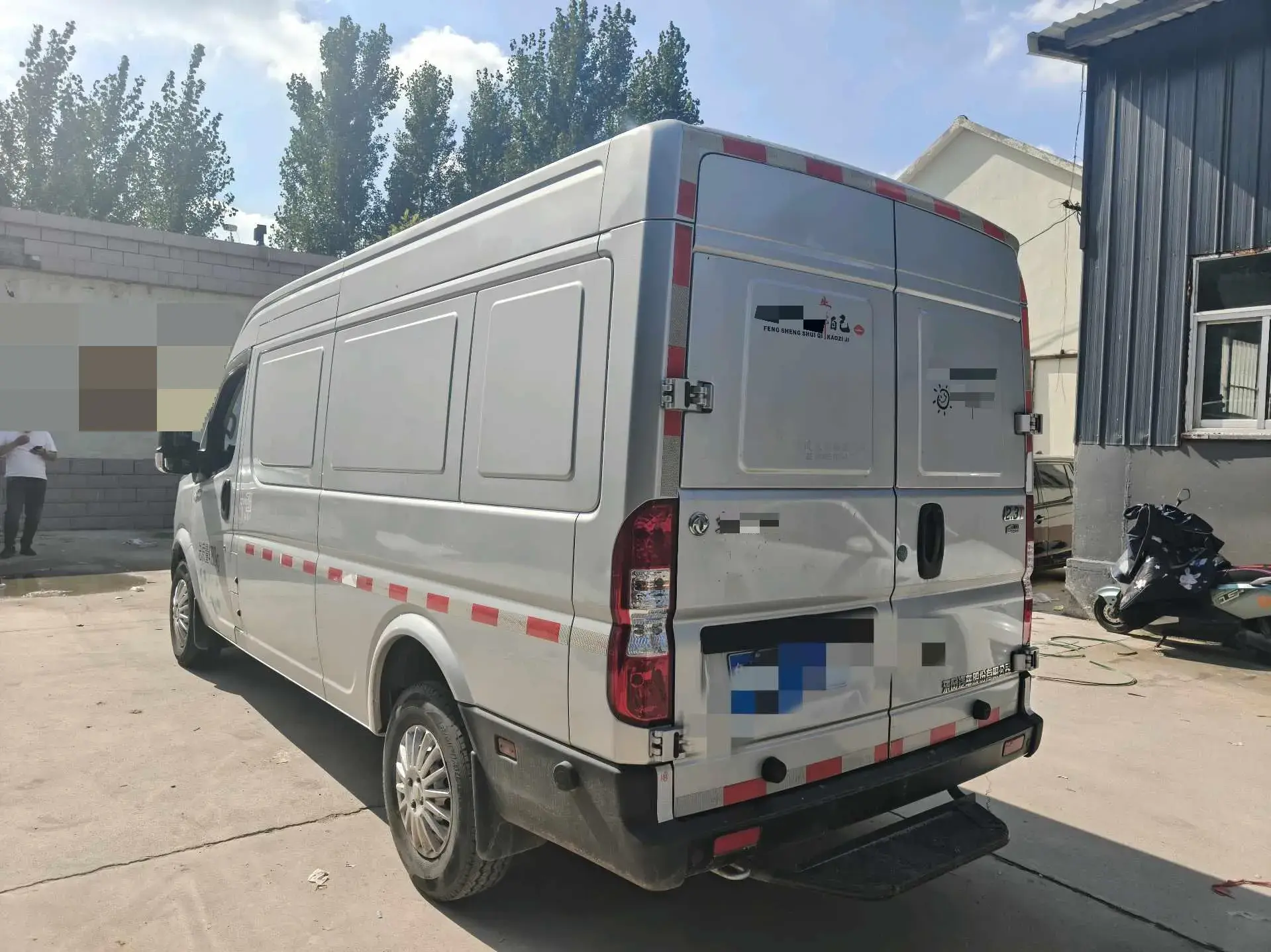 2023 DONGFENG DFAC thumbnail 3