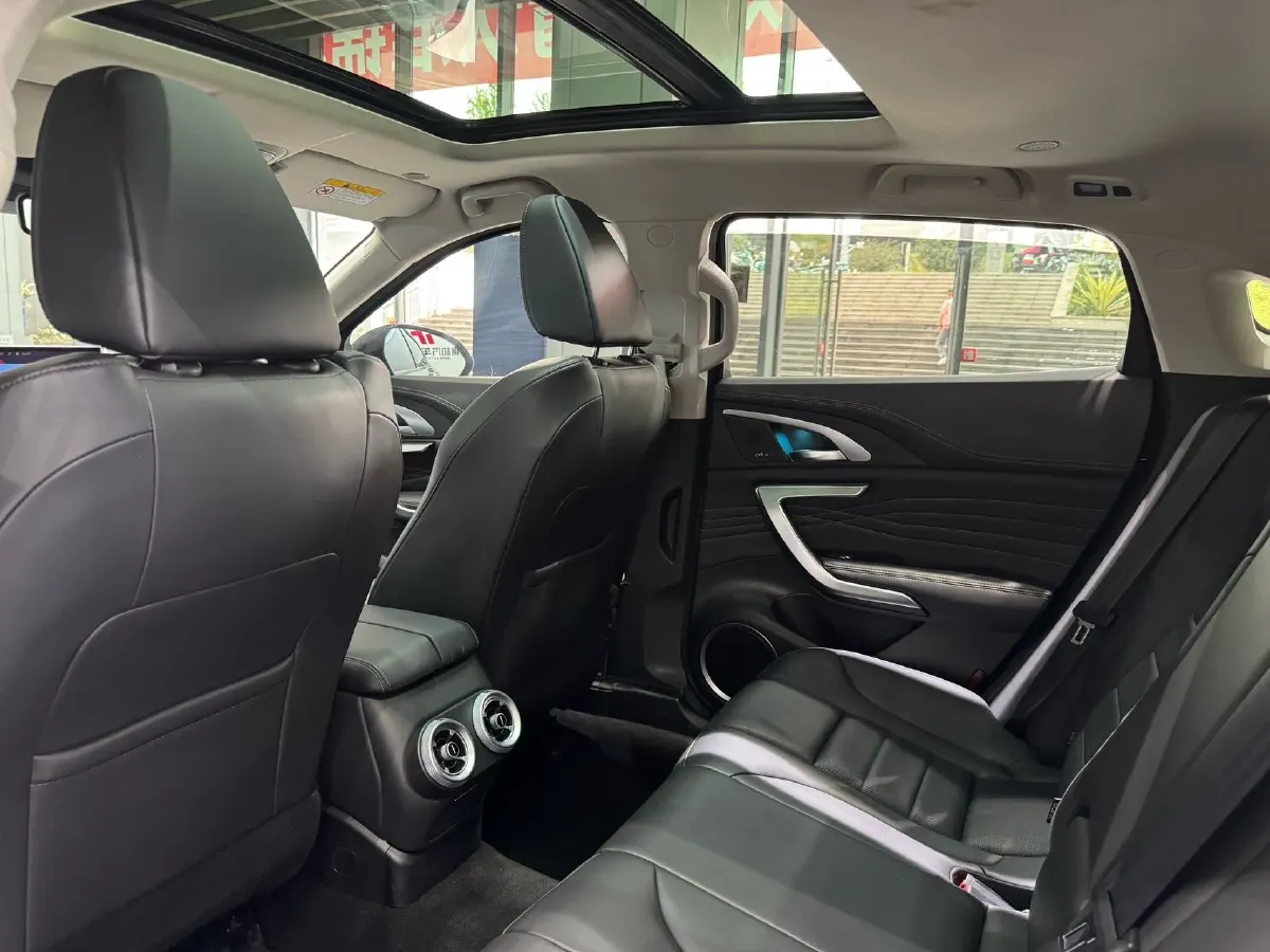 2020 WEY VV7 GT 2.0T 227HP L4 7DCT,autocango,china used car exporter,china ev exporter,chinese used car exporter,chinese used ev exporter