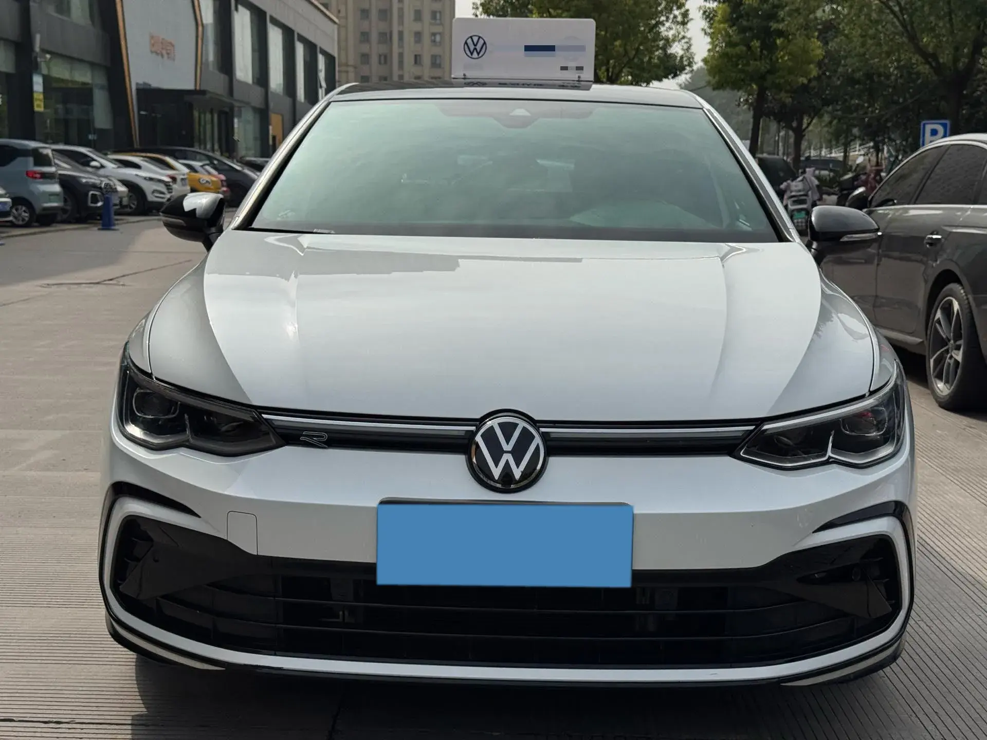 2023 VOLKSWAGEN GOLF thumbnail 2