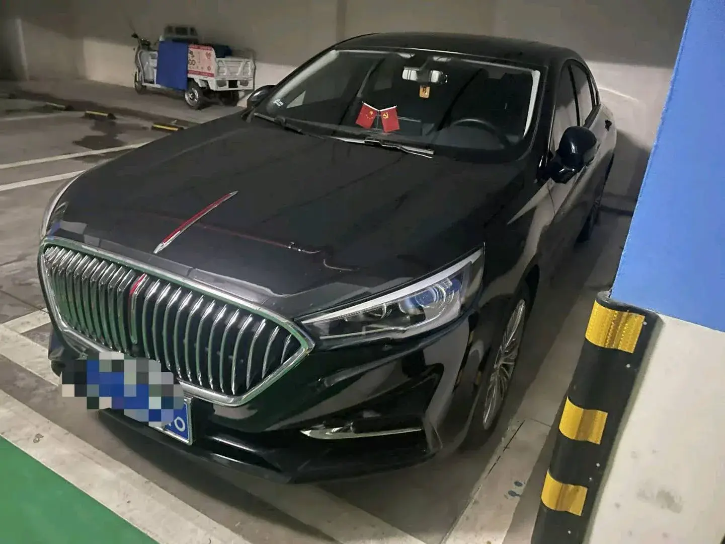 2022 HONGQI H5 view 1