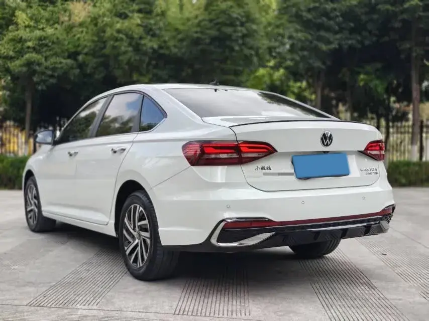 2023 VOLKSWAGEN LAVIDA thumbnail 4