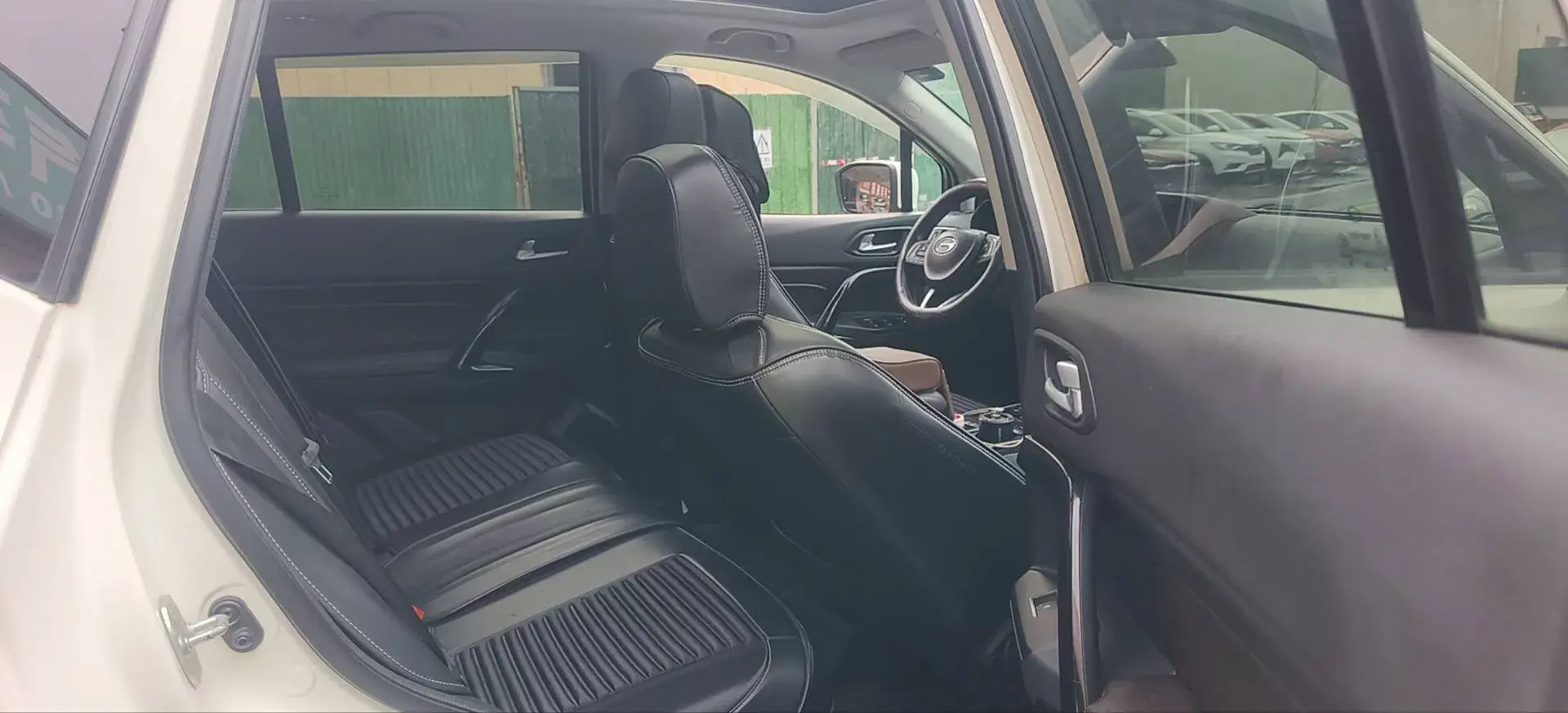 2018 GAC TRUMPCHI thumbnail 3